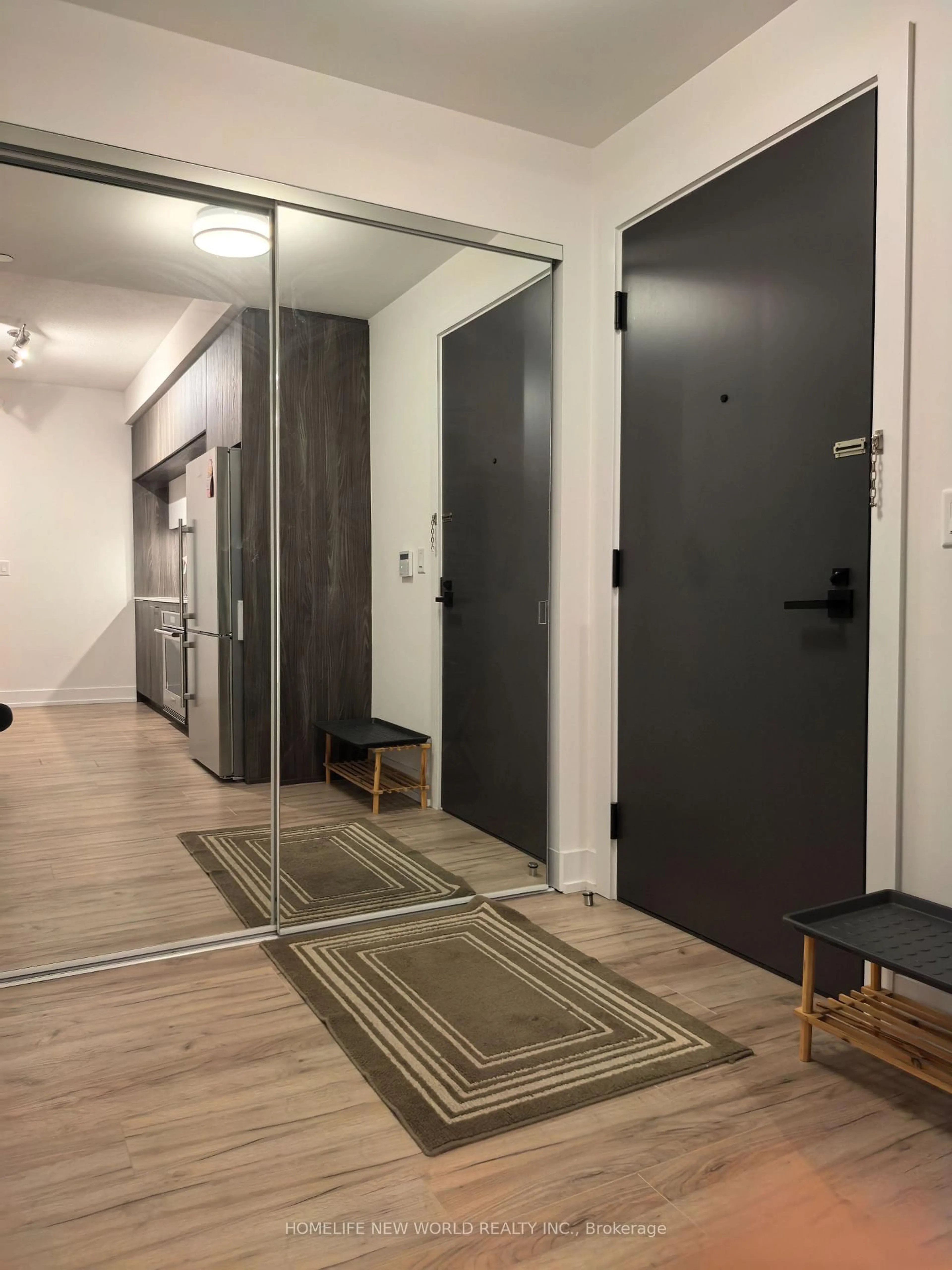Indoor entryway for 25 Adra Grado Way #1230, Toronto Ontario M2J 0H6