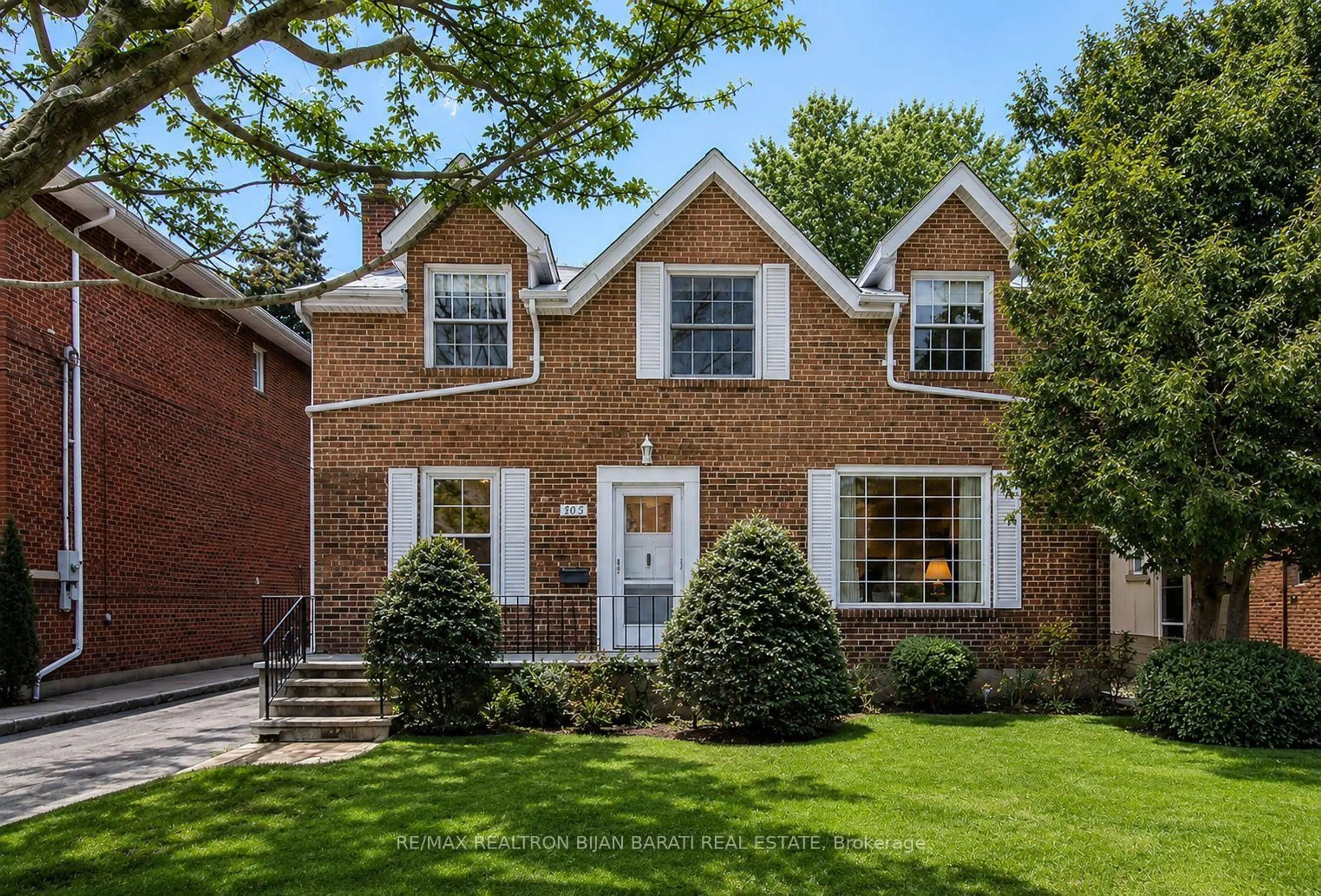 Home with brick exterior material, street for 127 Parkview Ave, Toronto Ontario M2N 3Y4