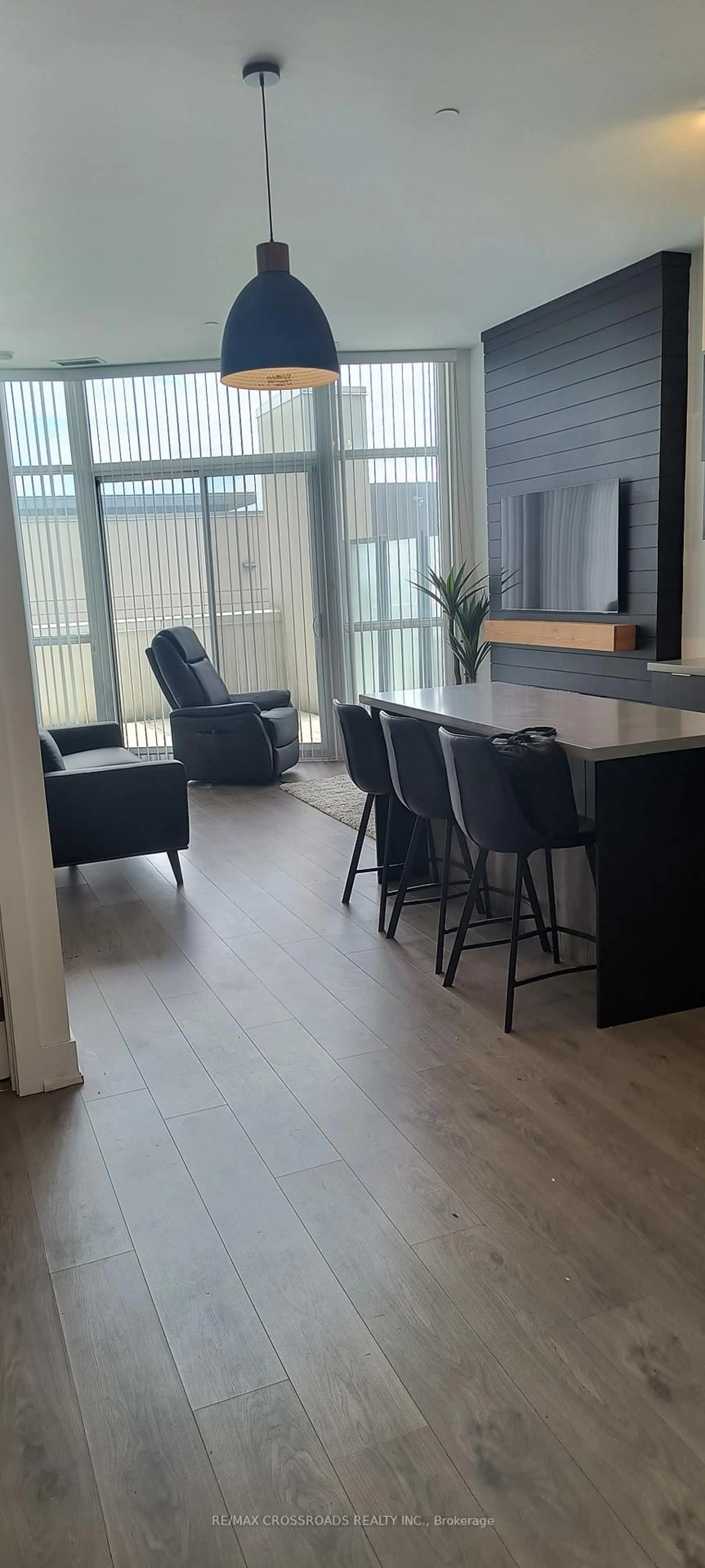 Open concept kitchen, wood/laminate floor for 99 The Donway Way #112, Toronto Ontario M3C 0G4