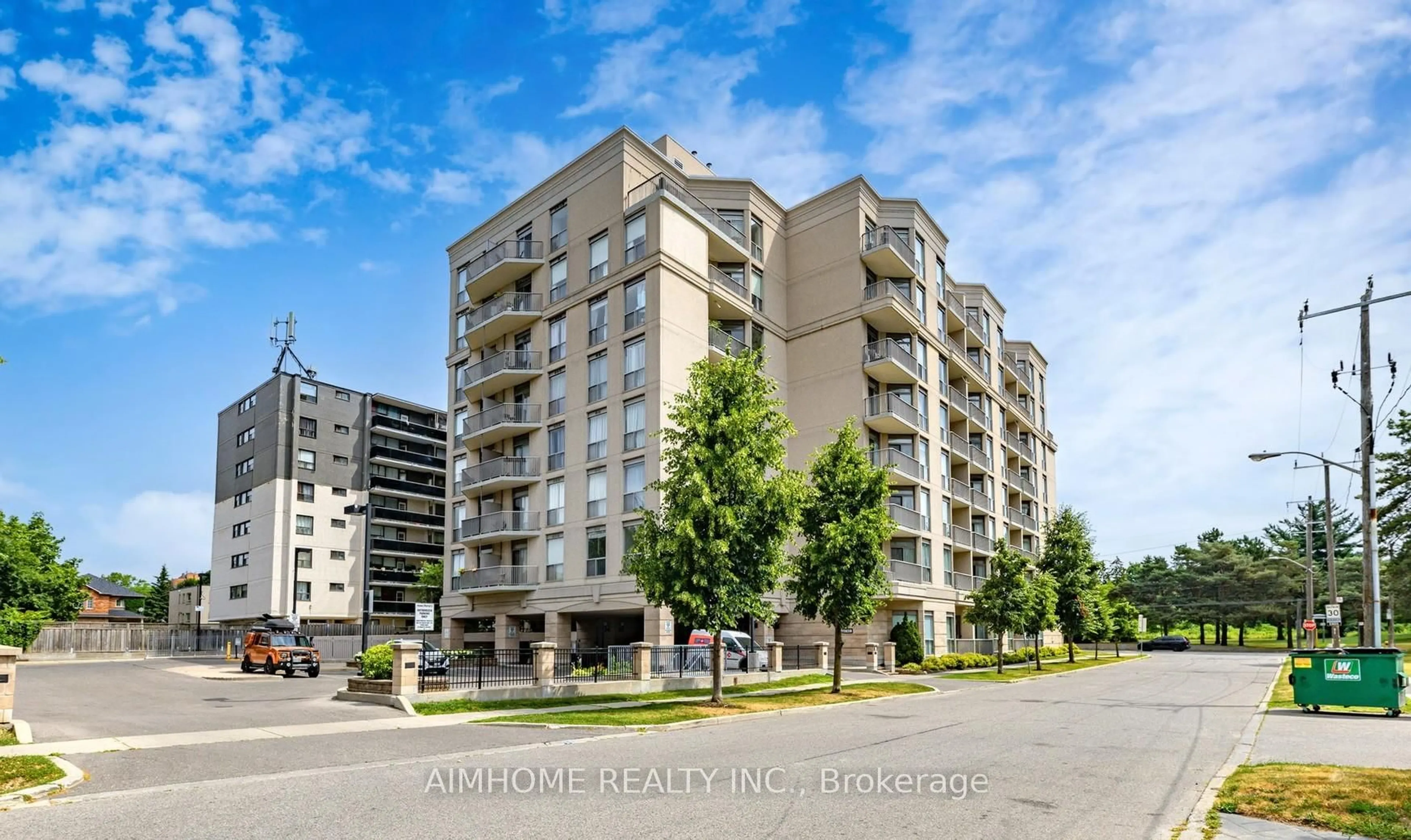 Unknown for 4200 Bathurst St #609, Toronto Ontario M3H 6C7