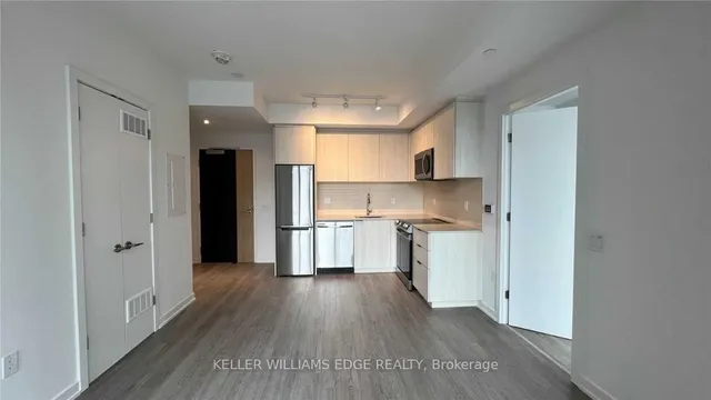 50 Power St #818, Toronto 4