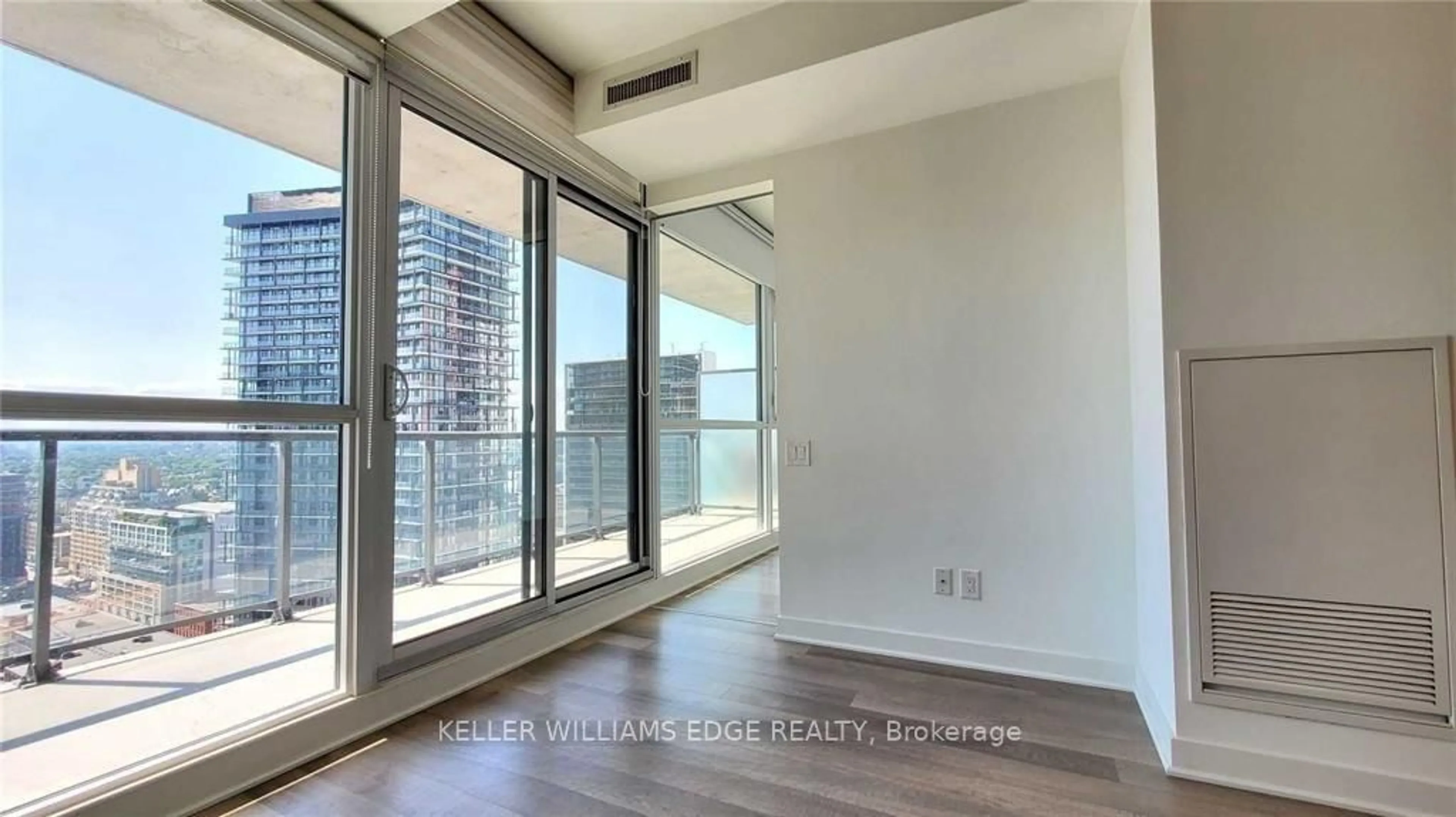 A pic of a room for 290 Adelaide St #3602, Toronto Ontario M5V 0P3