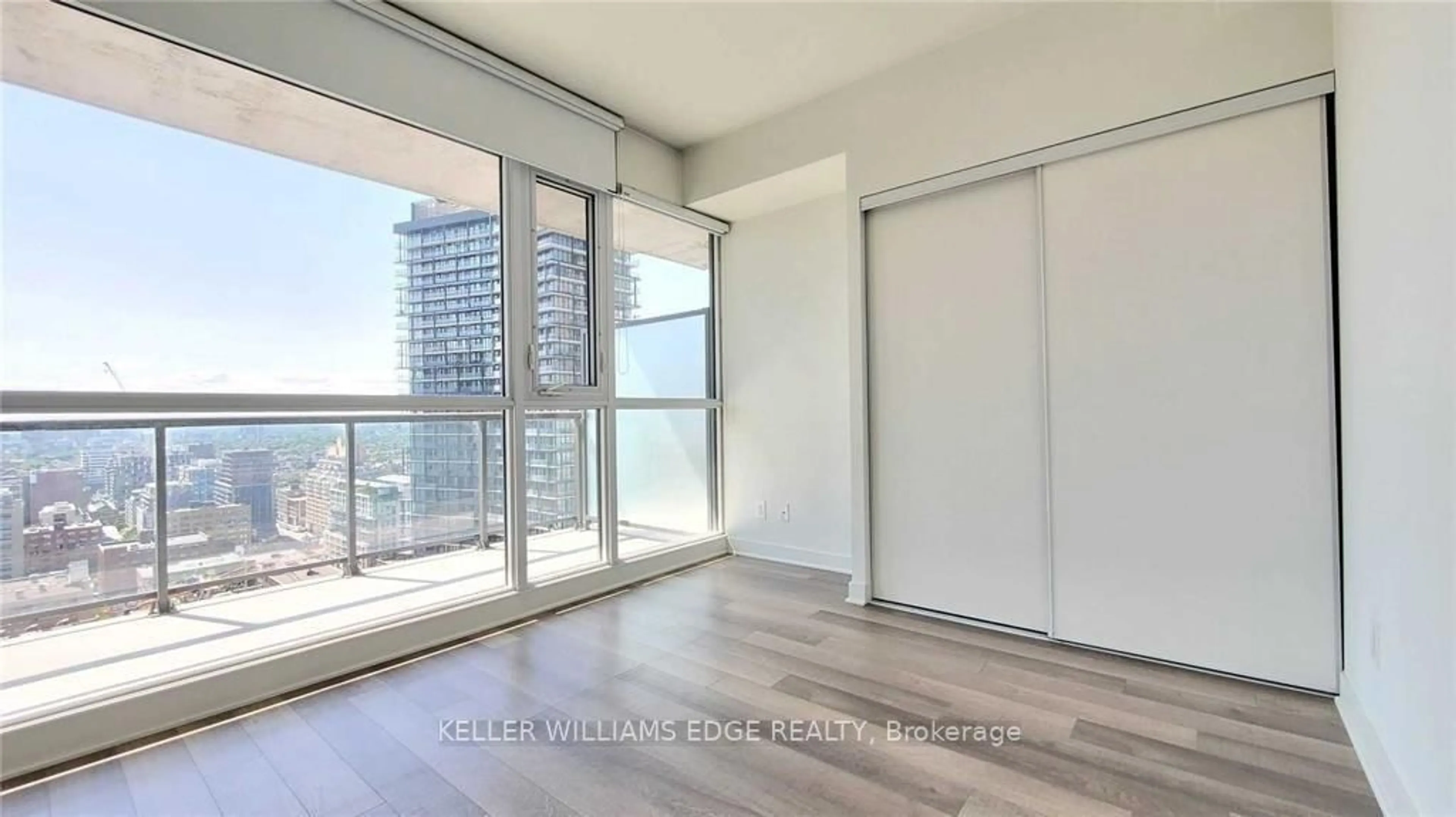 A pic of a room for 290 Adelaide St #3602, Toronto Ontario M5V 0P3