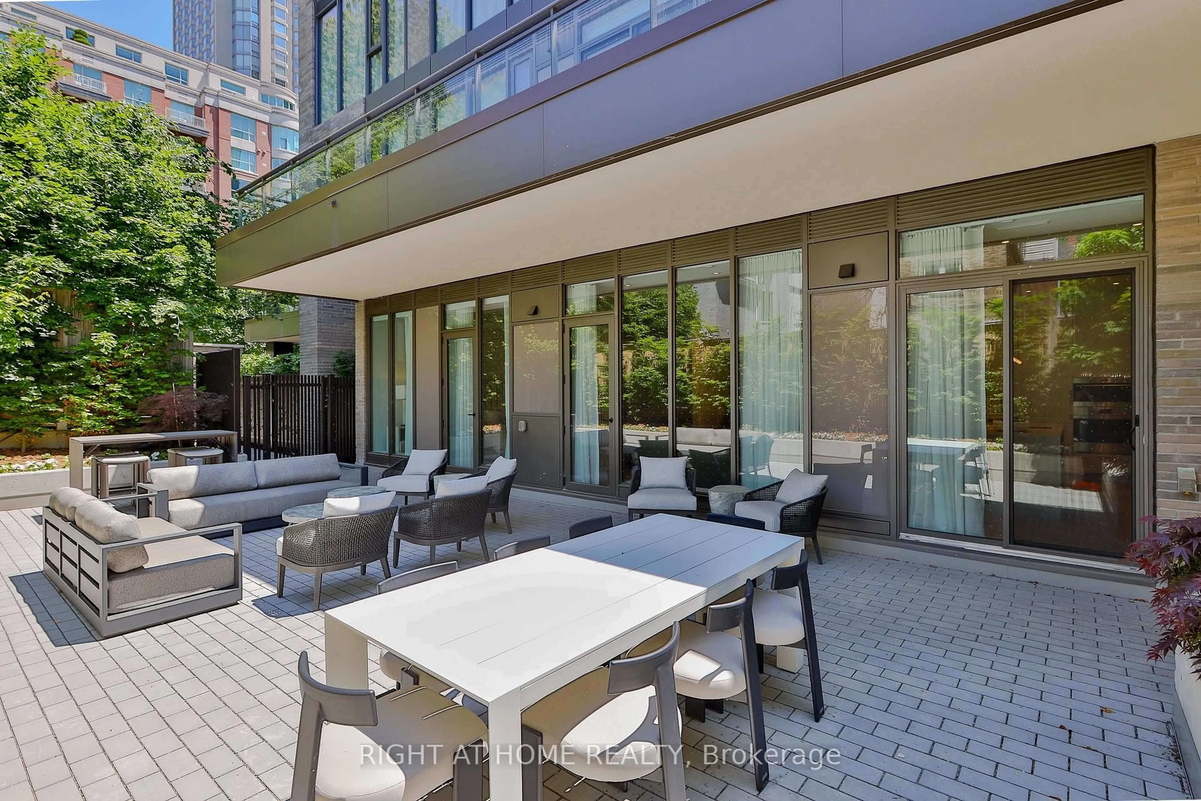 Patio, unknown for 10 Prince Arthur Ave #Garden Home 1, Toronto Ontario M5R 1A9