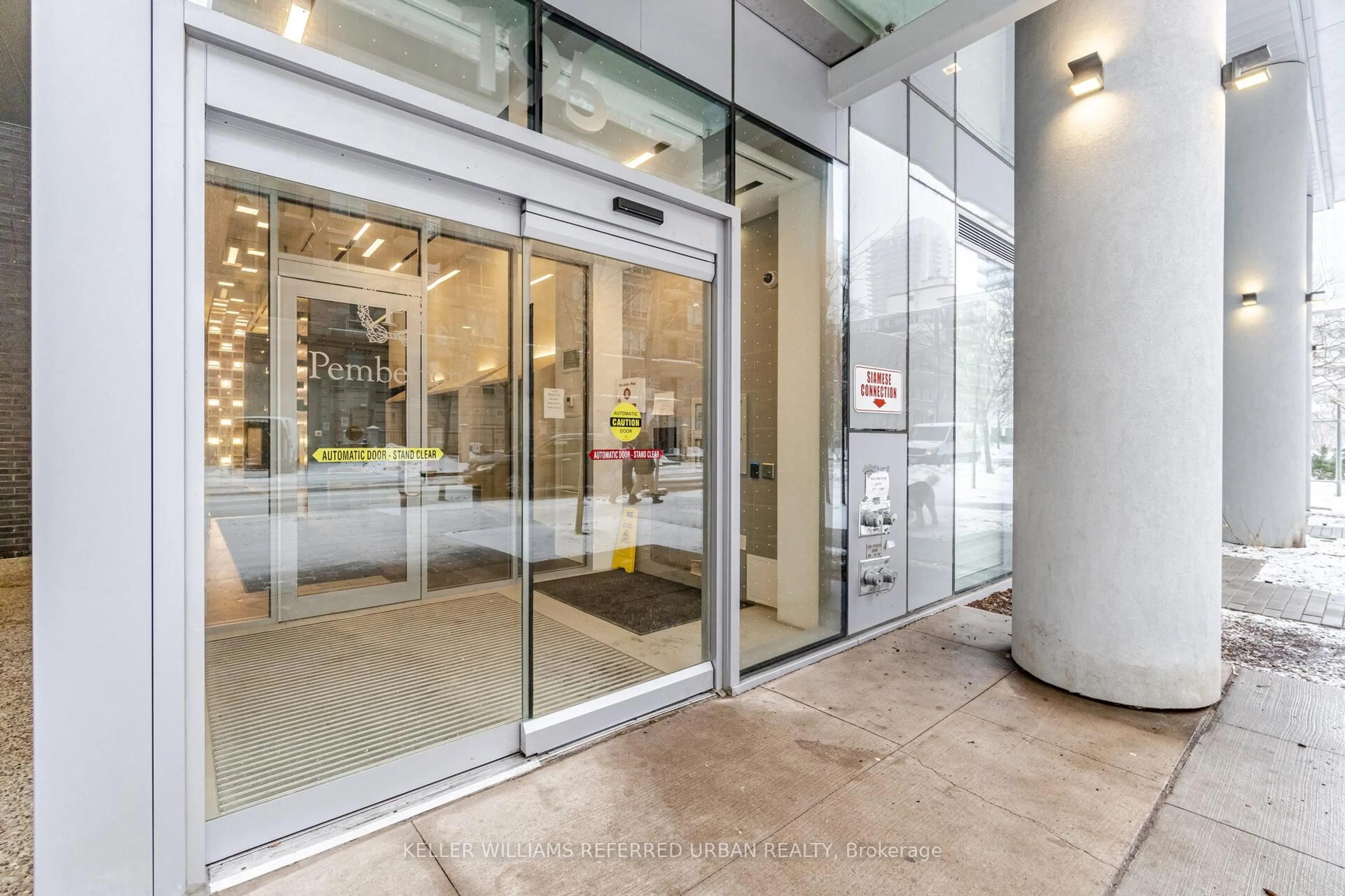 Indoor foyer for 195 Redpath Ave #1803, Toronto Ontario M4P 0E4