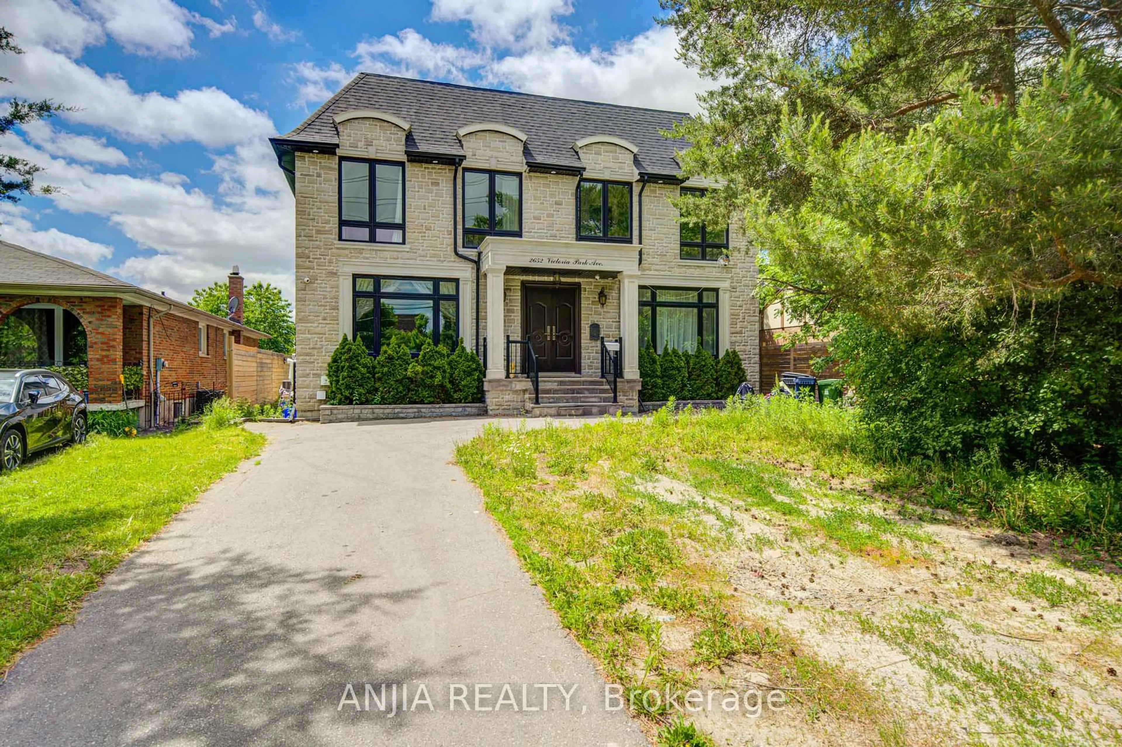 Home with brick exterior material, street for 2652 Victoria Park Ave, Toronto Ontario M2J 4A6
