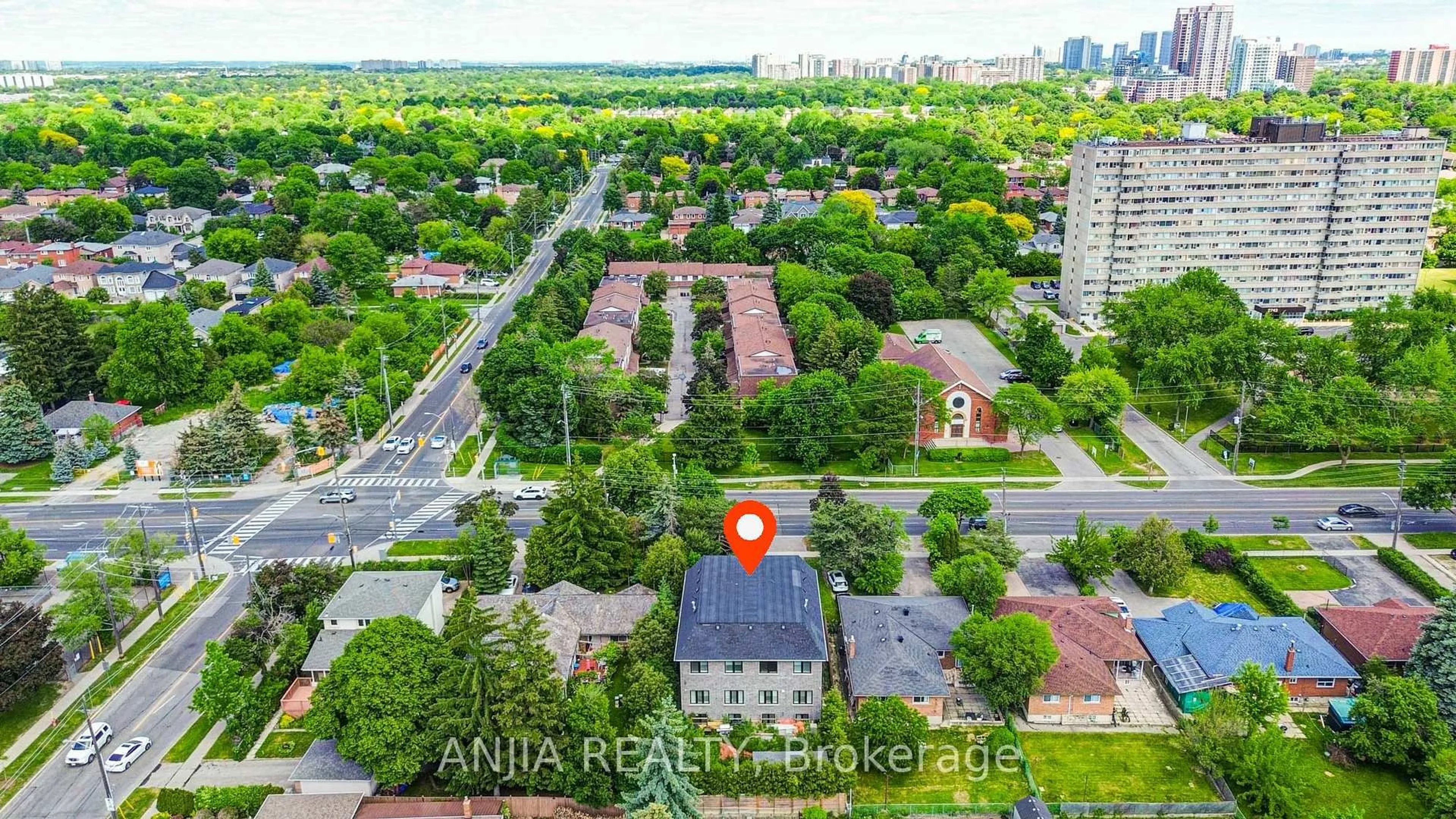 A pic from outside/outdoor area/front of a property/back of a property/a pic from drone, city buildings view from balcony for 2652 Victoria Park Ave, Toronto Ontario M2J 4A6