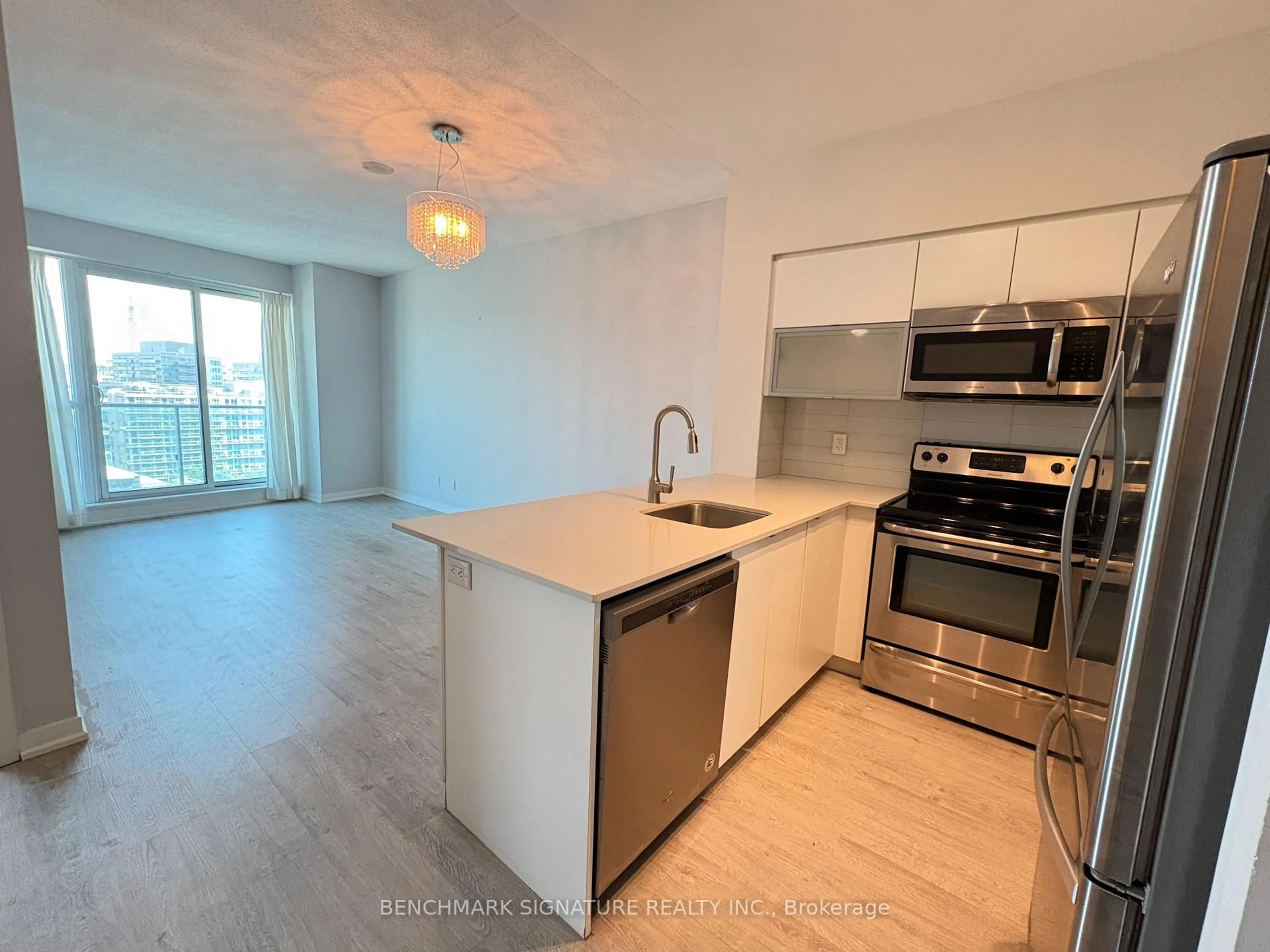 Open concept kitchen, unknown for 150 East Liberty St #1216, Toronto Ontario M6K 3R5