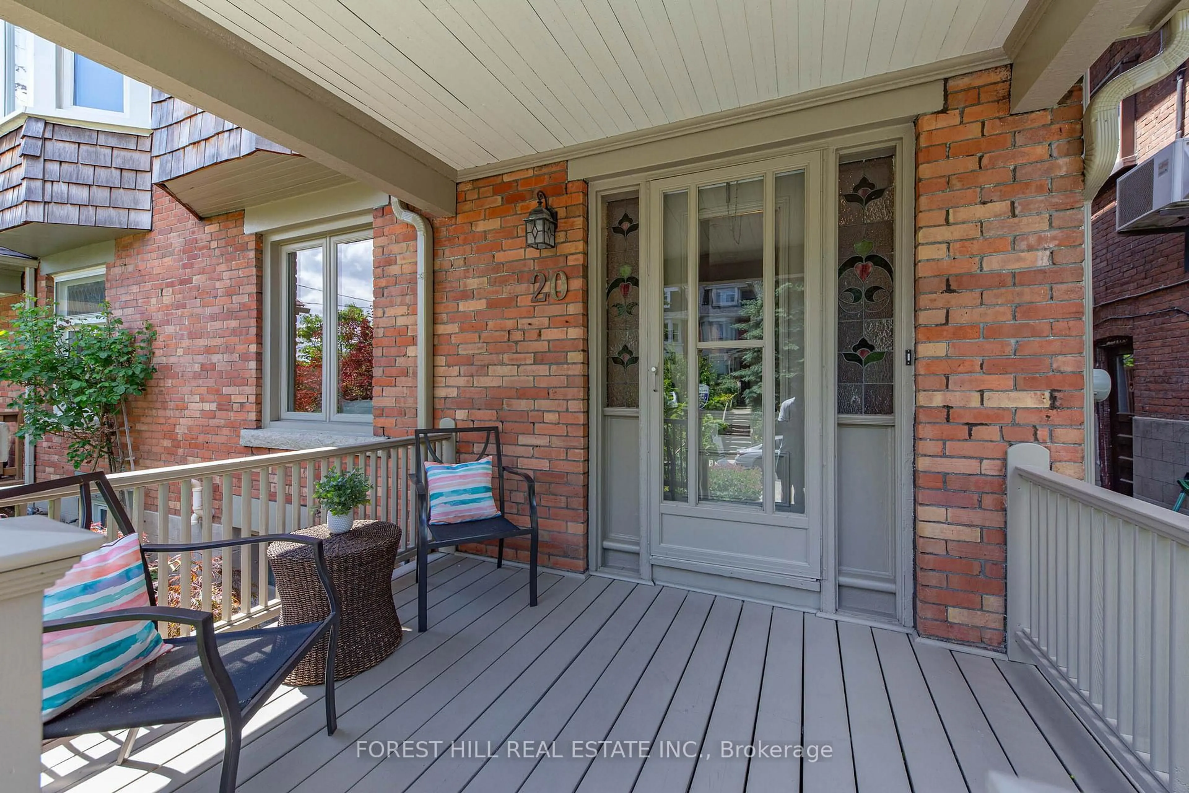 Indoor entryway for 20 Alberta Ave, Toronto Ontario M6H 2R6