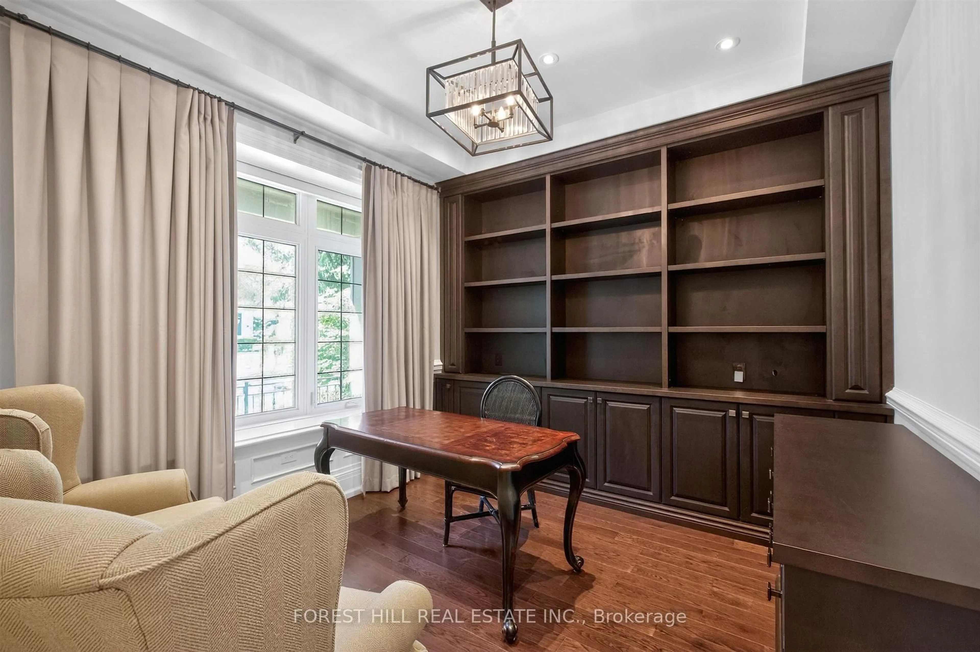Unknown for 326 Lytton Blvd, Toronto Ontario M5N 1R8