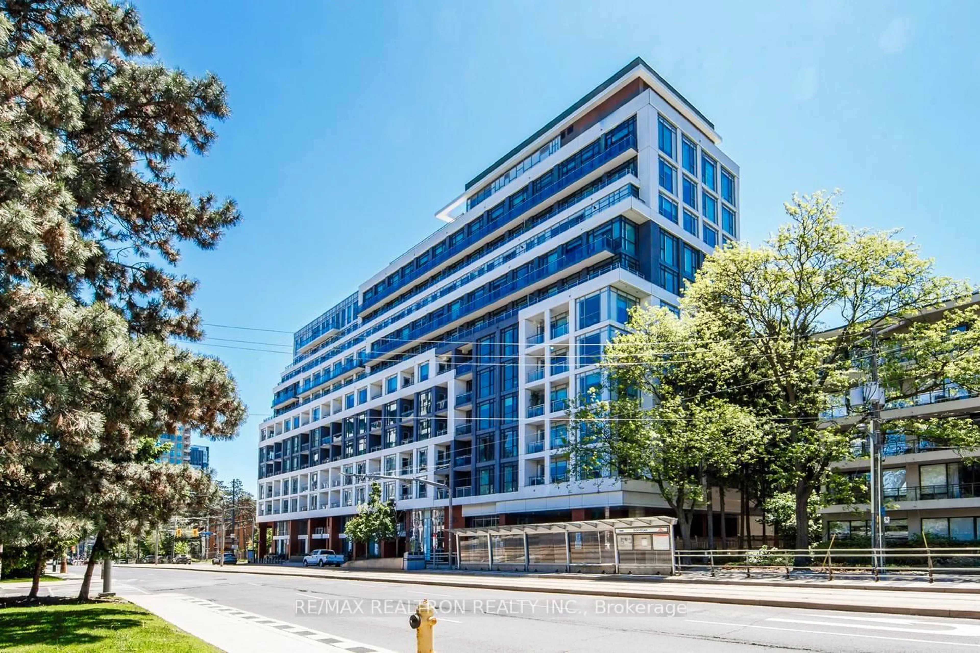 Unknown for 223 St Clair Ave #1106, Toronto Ontario M4V 0A5