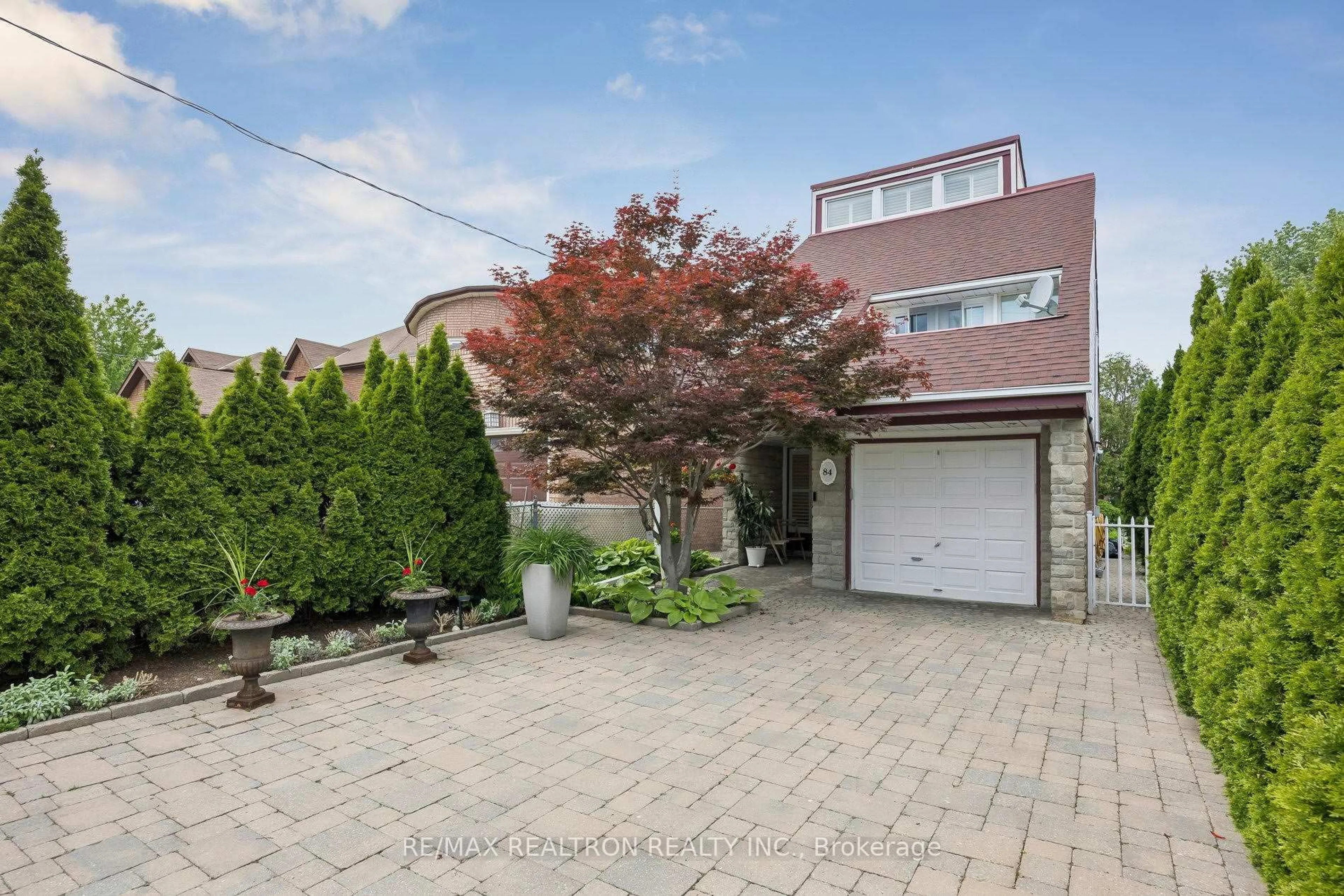 Unknown for 84 Connaught Ave, Toronto Ontario M2M 1G8