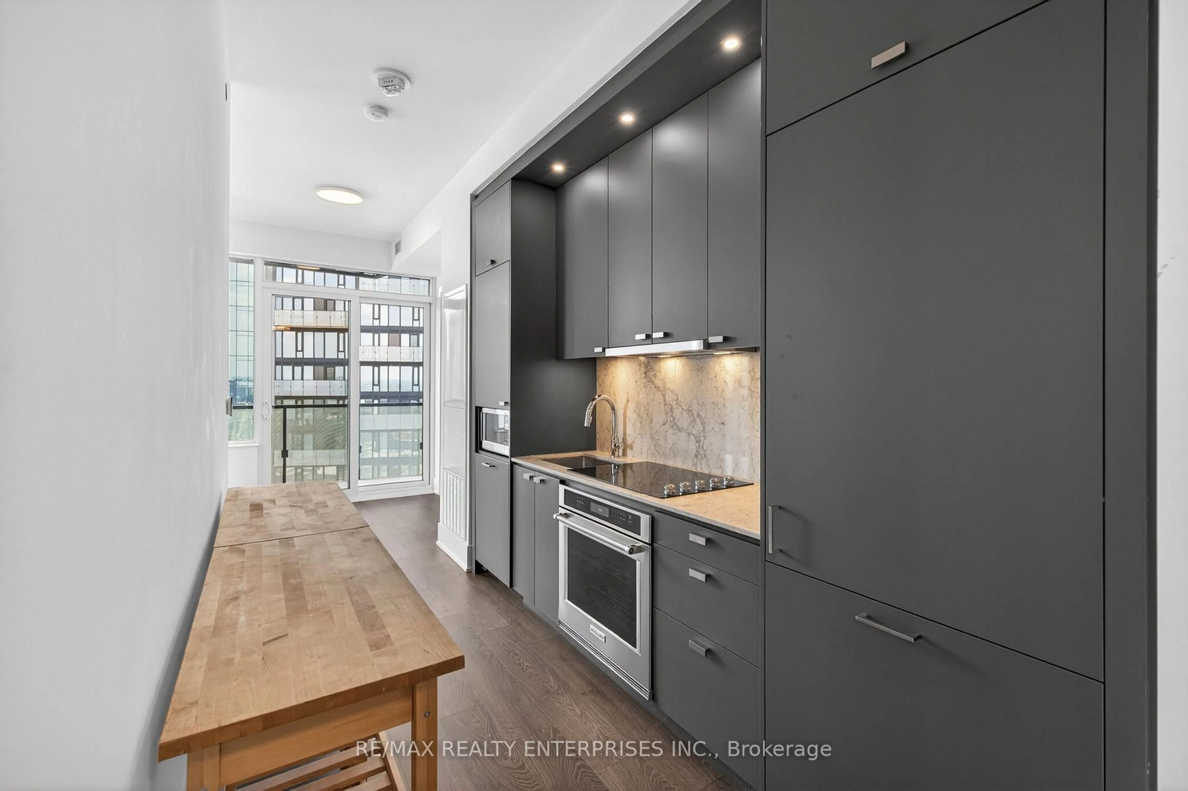 Unknown for 470 Front St #2306, Toronto Ontario M4V 0V6
