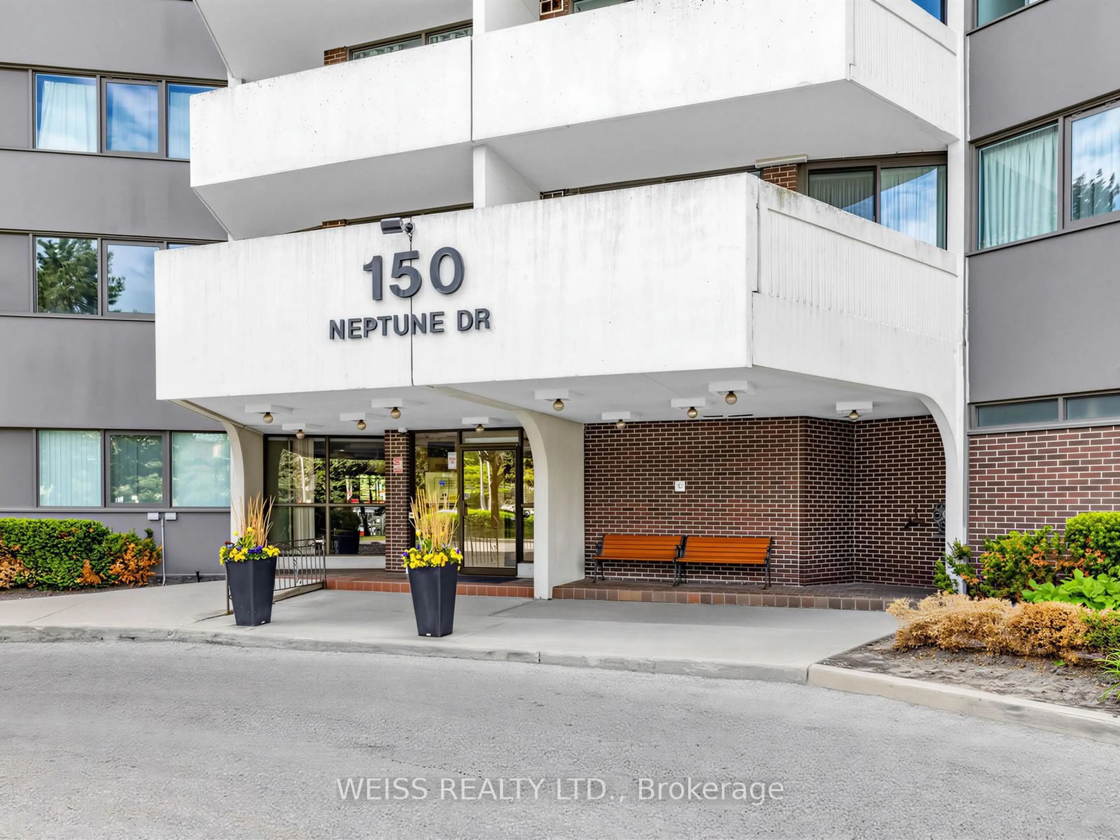 Unknown for 150 Neptune Dr #1405, Toronto Ontario M6A 2Y9