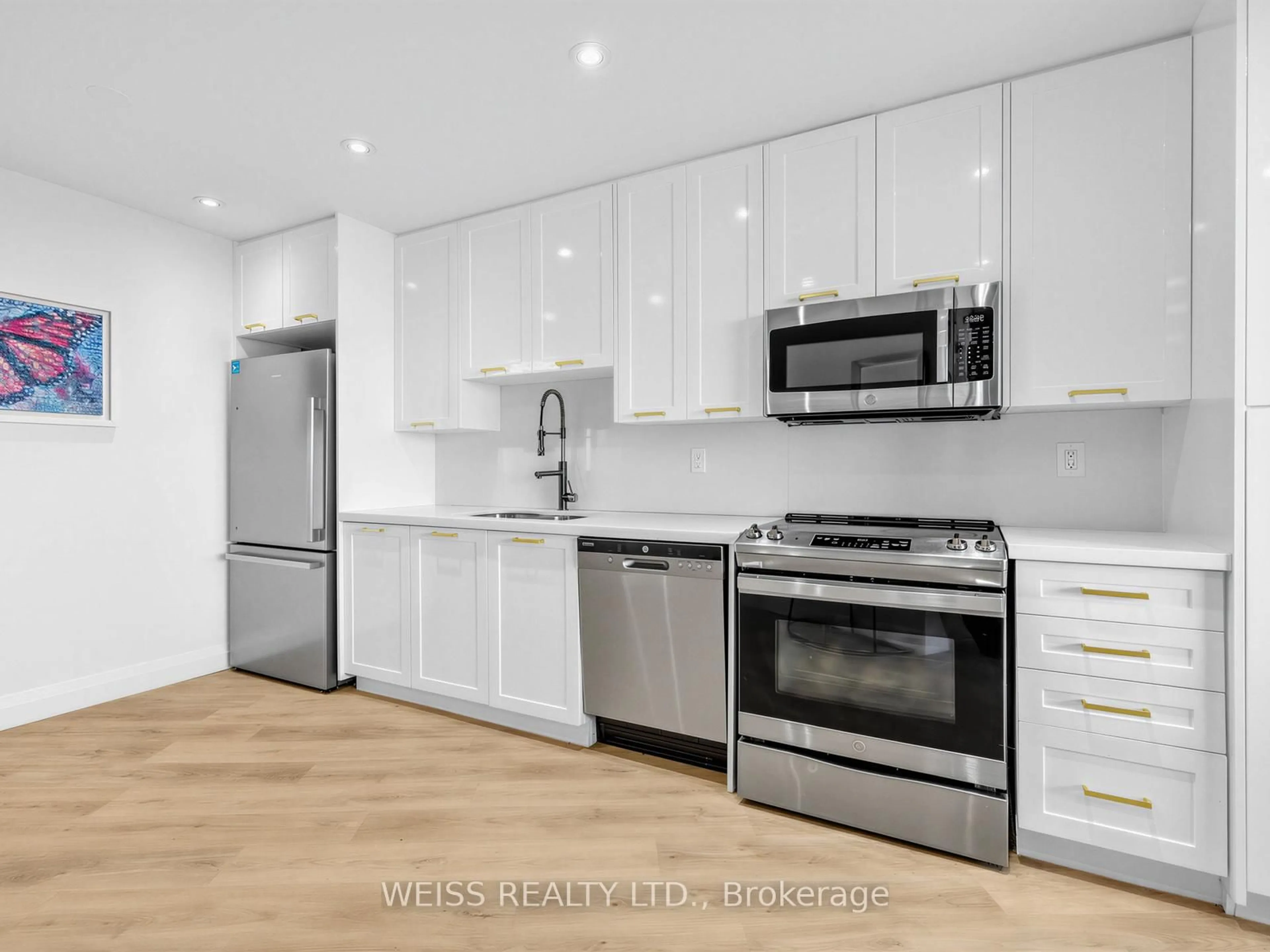 Unknown for 150 Neptune Dr #1405, Toronto Ontario M6A 2Y9