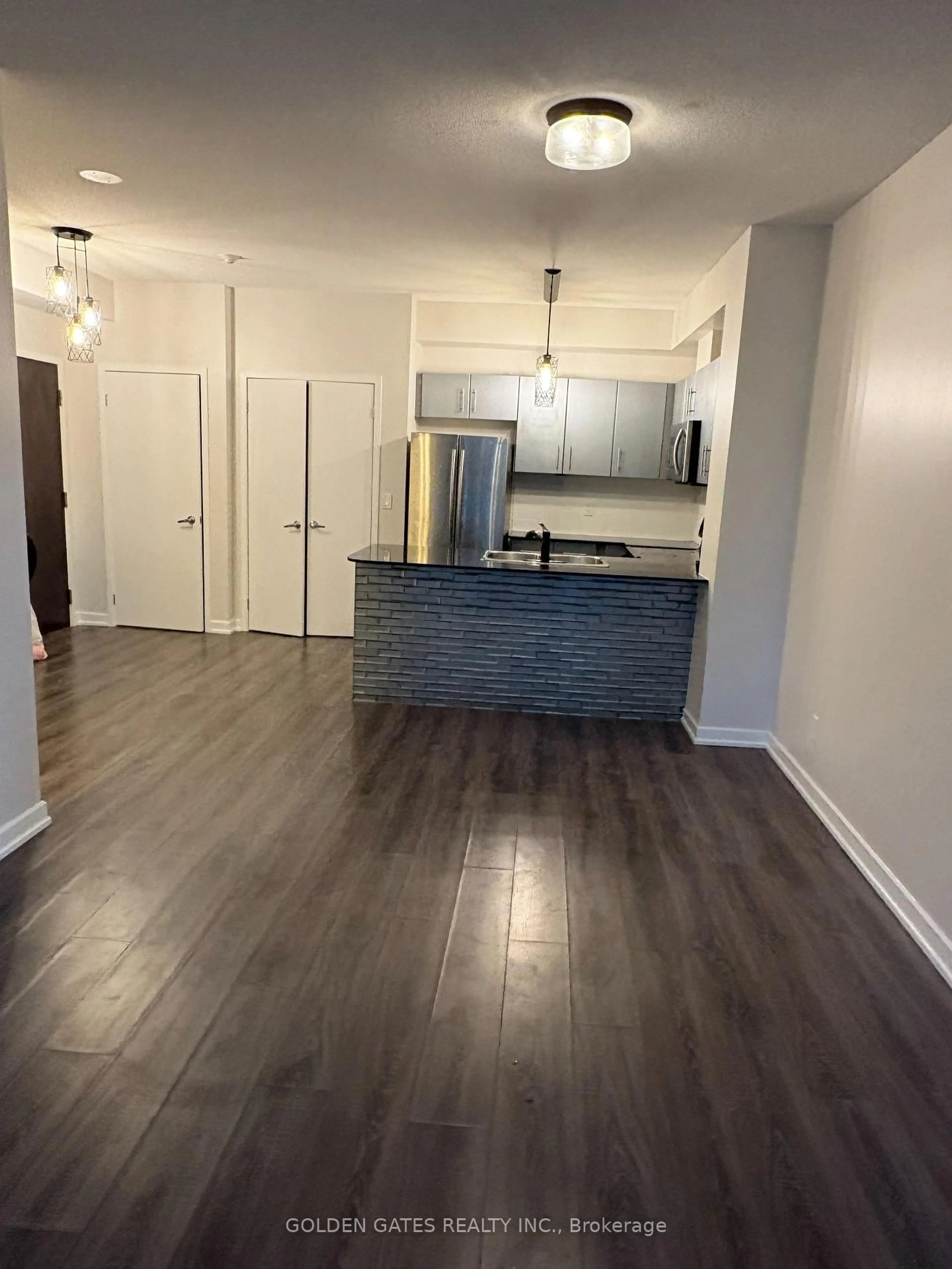 A pic of a room for 12 Yonge St ##2501, Toronto Ontario M5E 1Z9