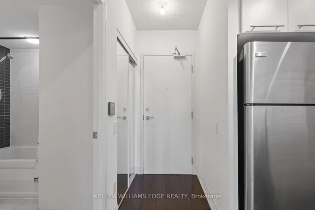 25 Carlton St #2308, Toronto 2