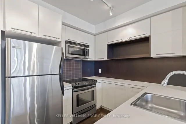 25 Carlton St #2308, Toronto 3