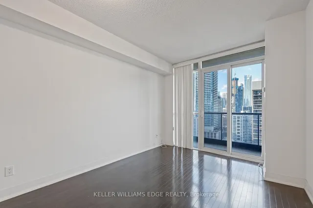 25 Carlton St #2308, Toronto 5