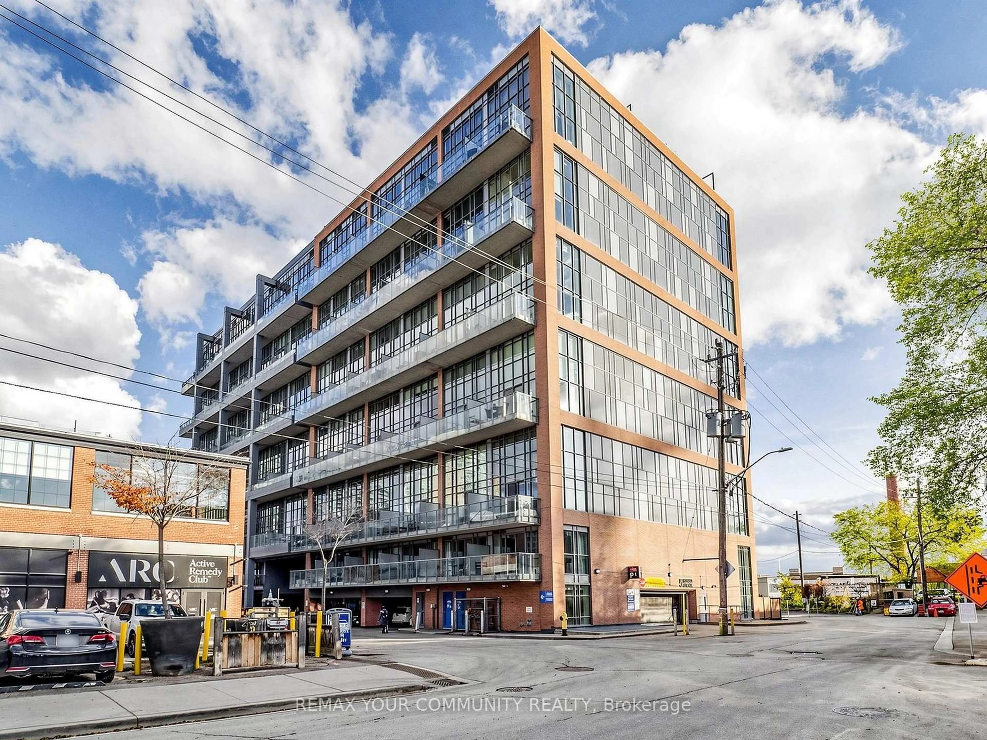 Unknown for 5 Hanna Ave #718, Toronto Ontario M6K 0B3