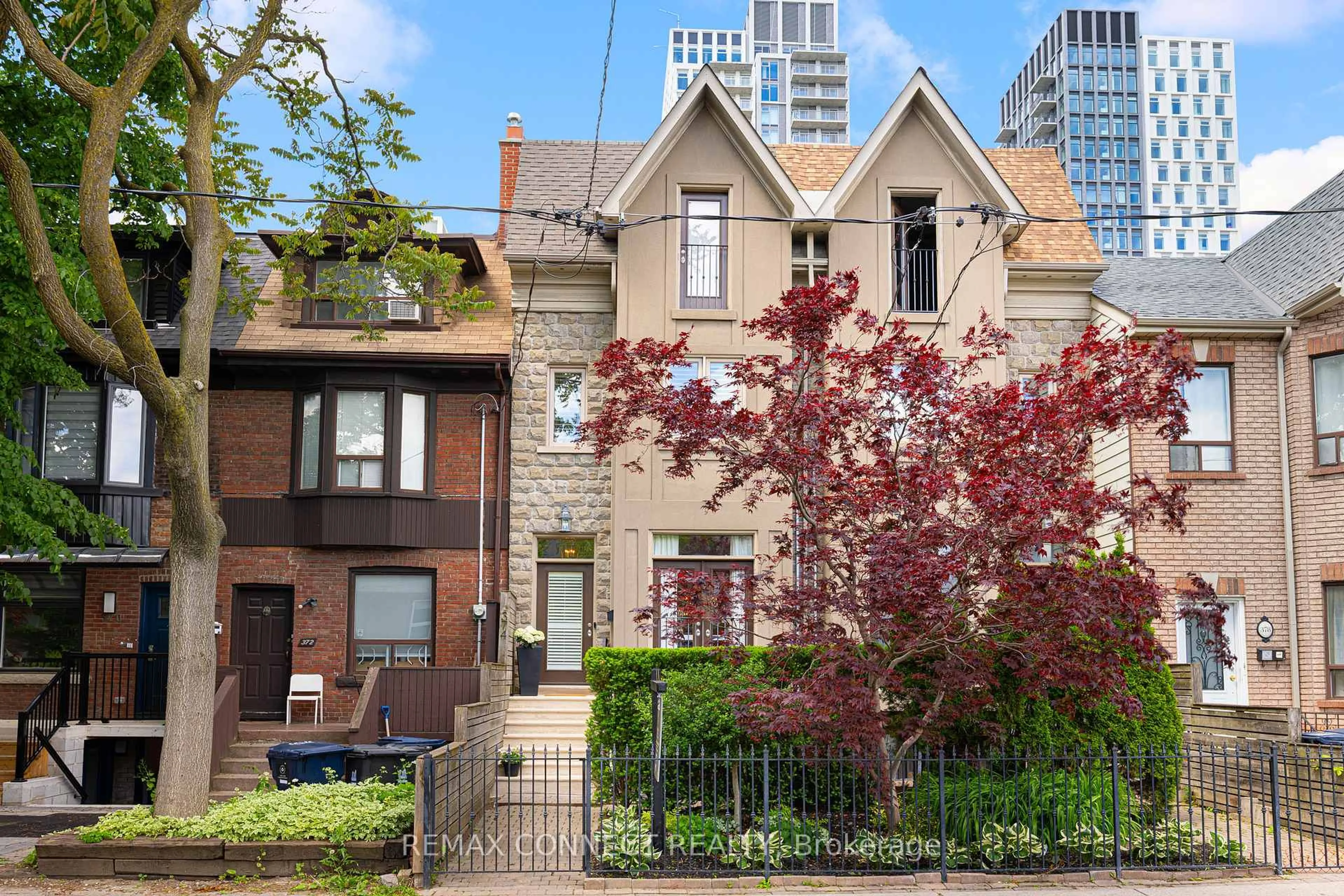 Home with brick exterior material, street for 374 Lippincott St, Toronto Ontario M5S 2P7