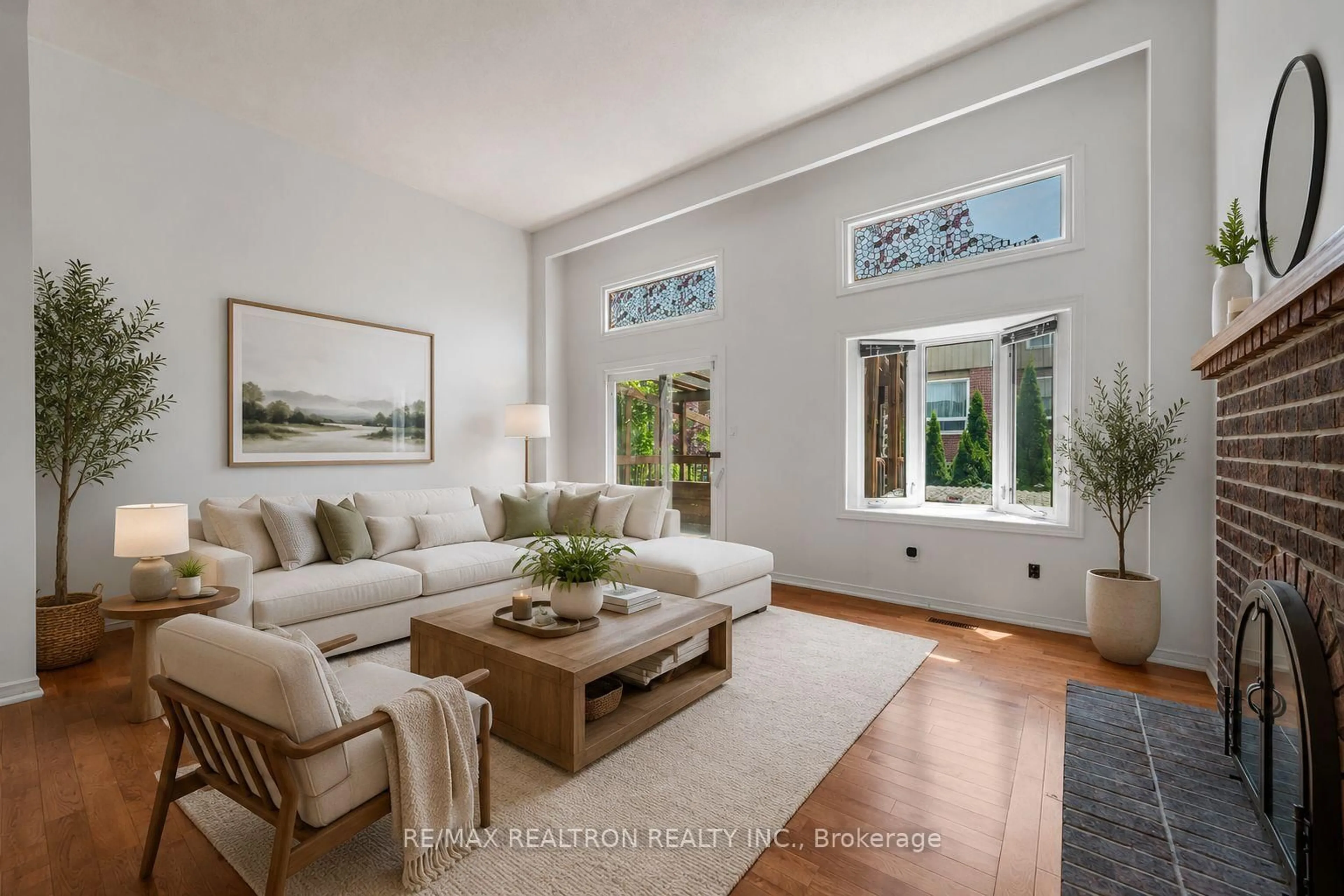 Living room with furniture, unknown for 35 Festival Dr, Toronto Ontario M2R 3T9