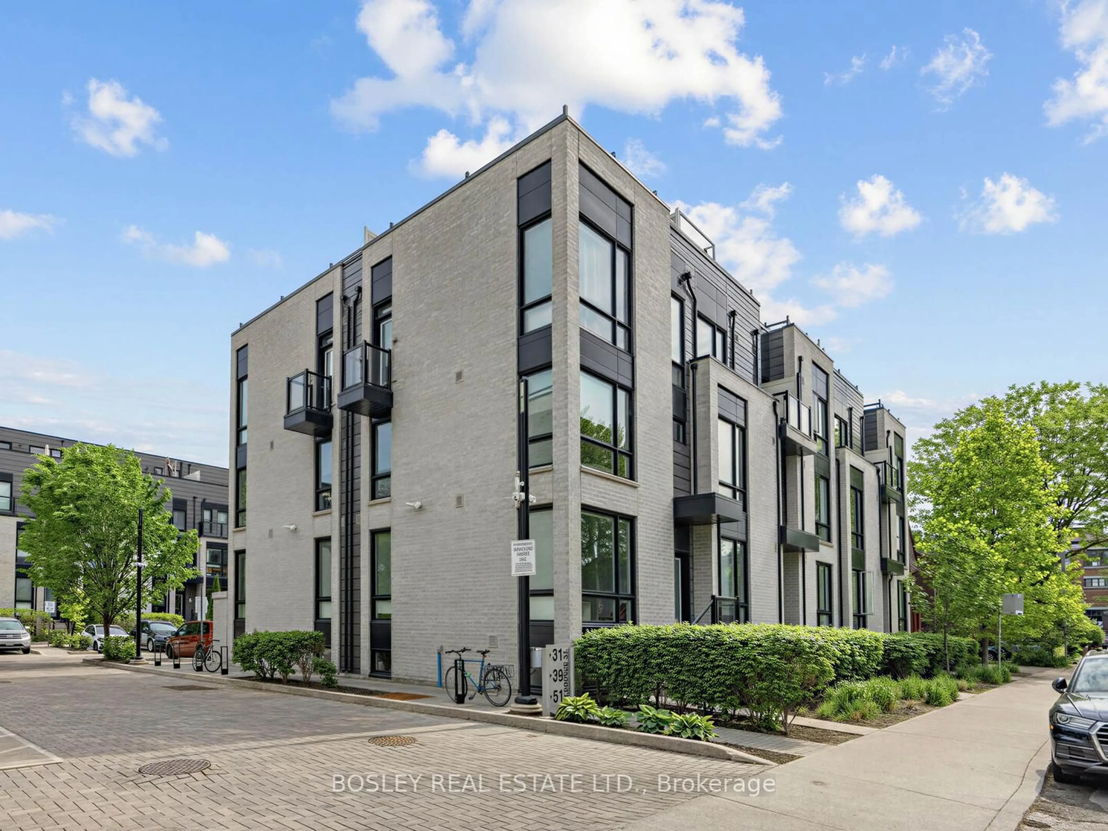 A pic from outside/outdoor area/front of a property/back of a property/a pic from drone, building for 51 Florence St #11, Toronto Ontario M6K 0C5