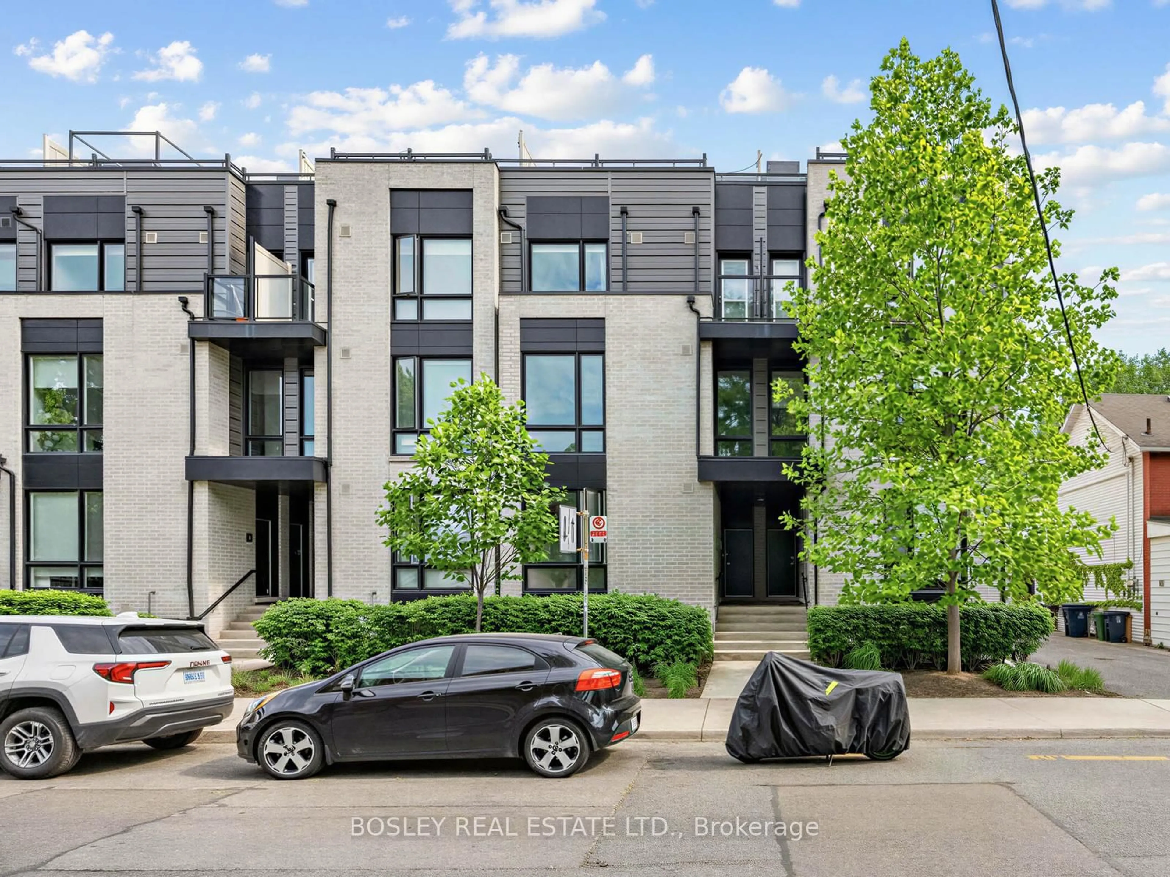A pic from outside/outdoor area/front of a property/back of a property/a pic from drone, street for 51 Florence St #11, Toronto Ontario M6K 0C5