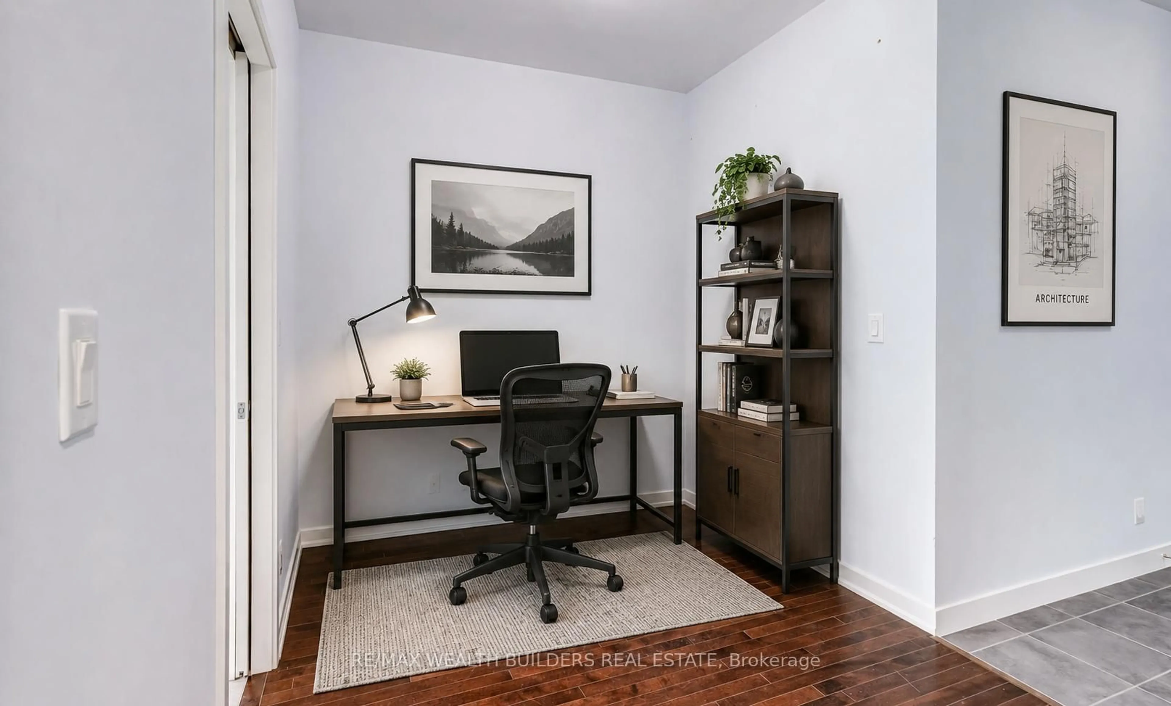 A pic of a room for 12 York St #1403, Toronto Ontario M5J 0A9