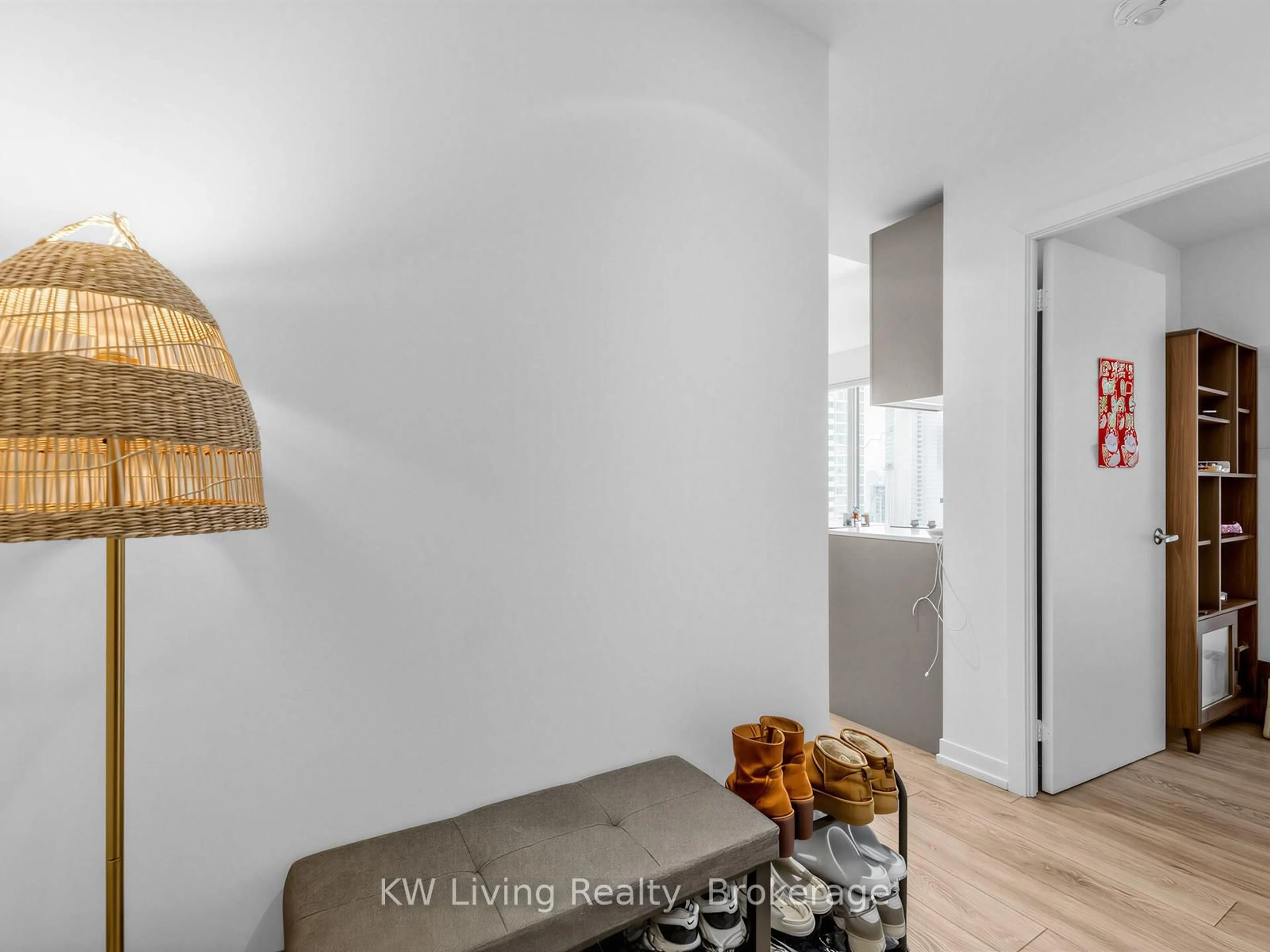 Indoor entryway for 55 Mercer St #4009, Toronto Ontario M5V 0W4