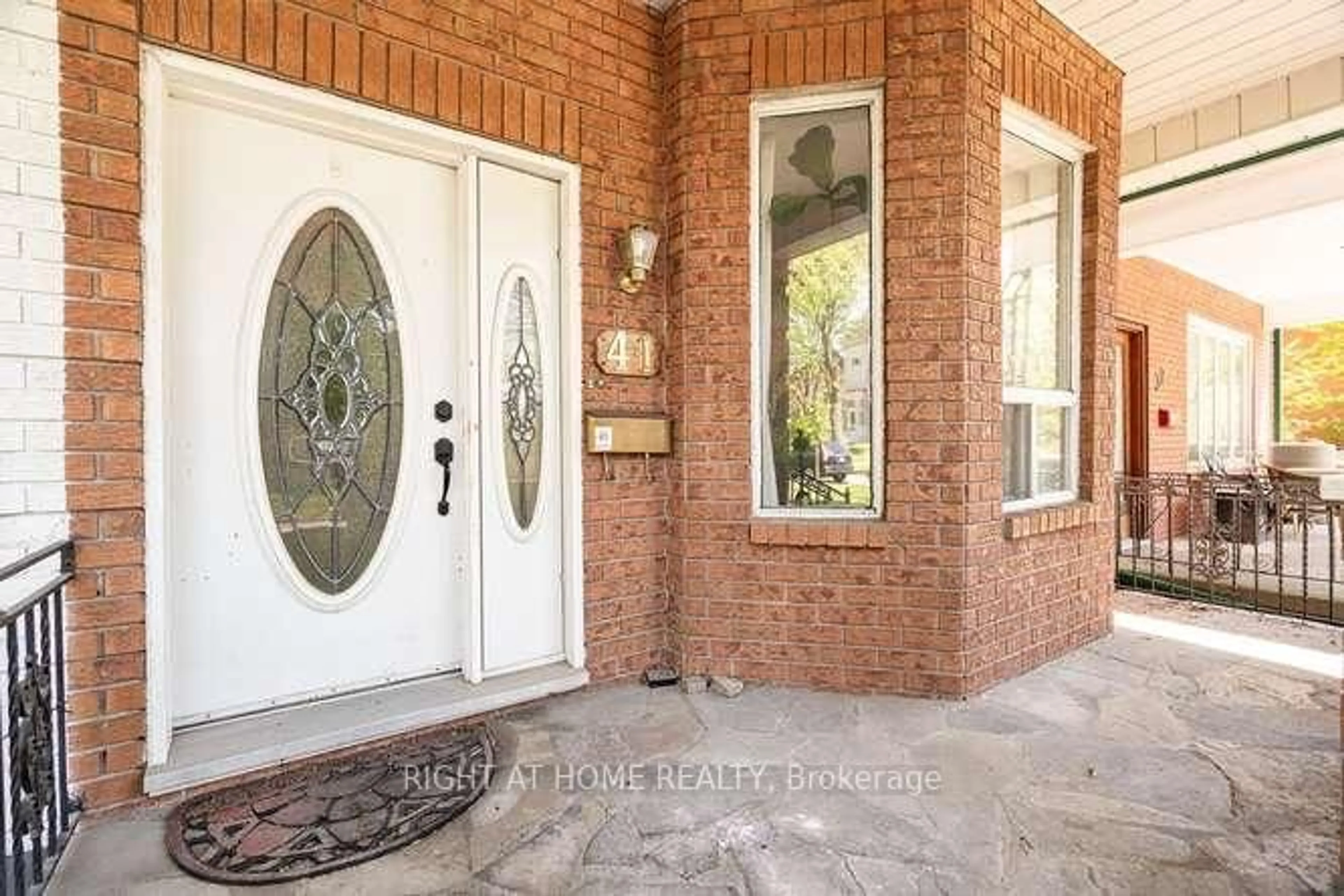Unknown for 41 Lakeview Ave, Toronto Ontario M6J 3B4