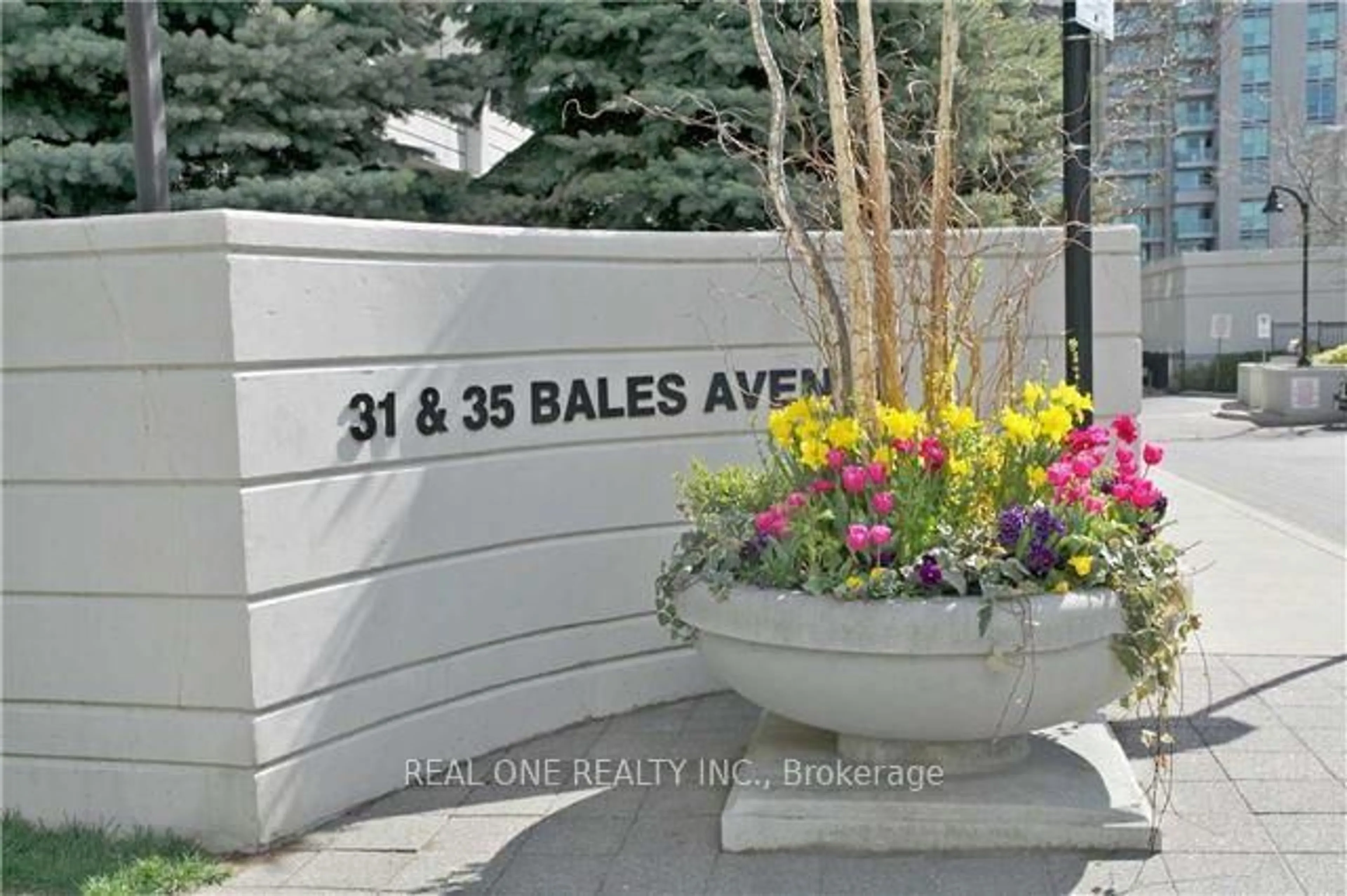 Unknown for 31 Bales Ave #1607, Toronto Ontario M2N 7L6
