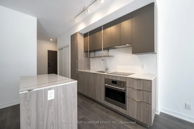 15 Holmes Ave #316, Toronto 3