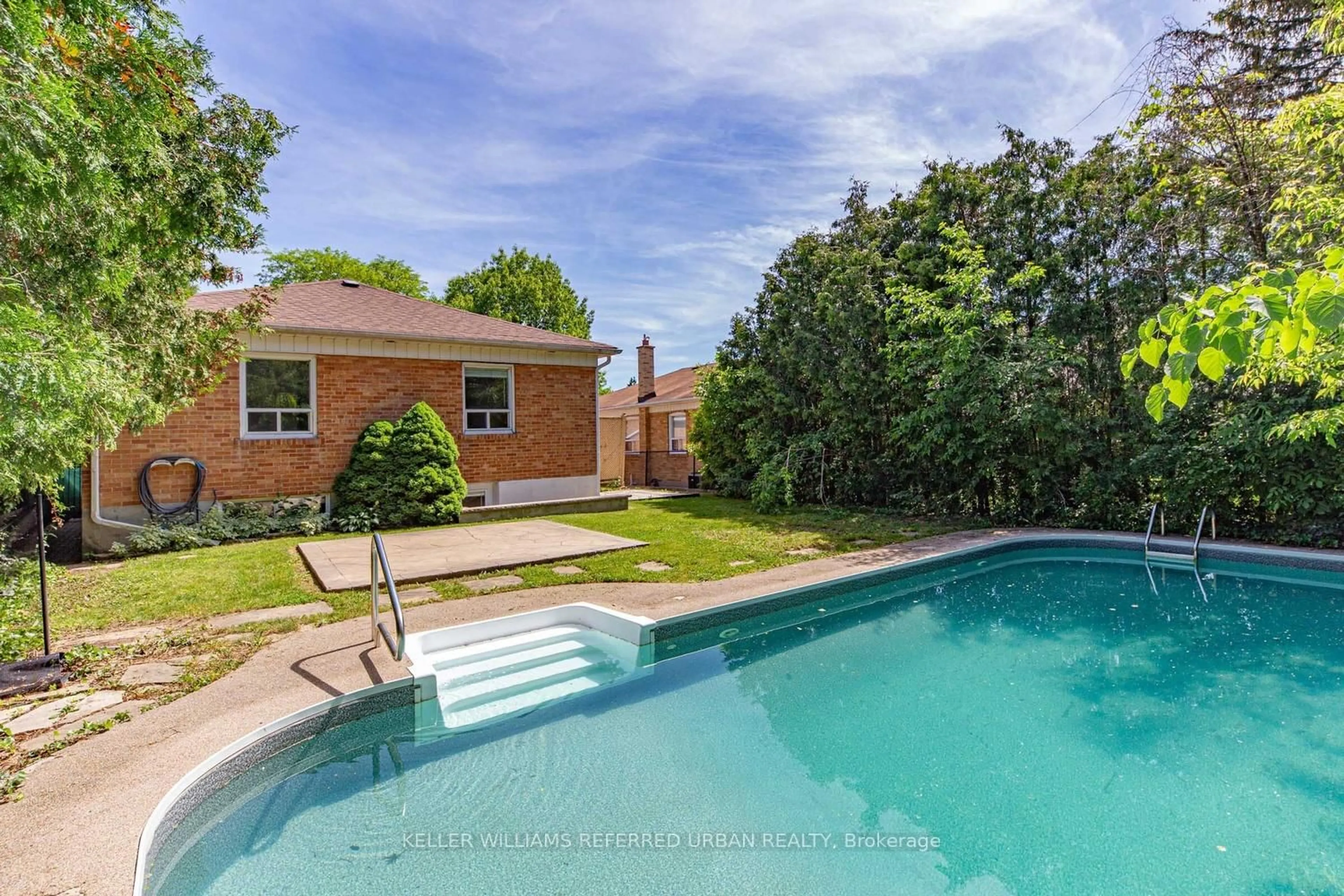 Unknown for 202 Park Home Ave, Toronto Ontario M2R 1A2