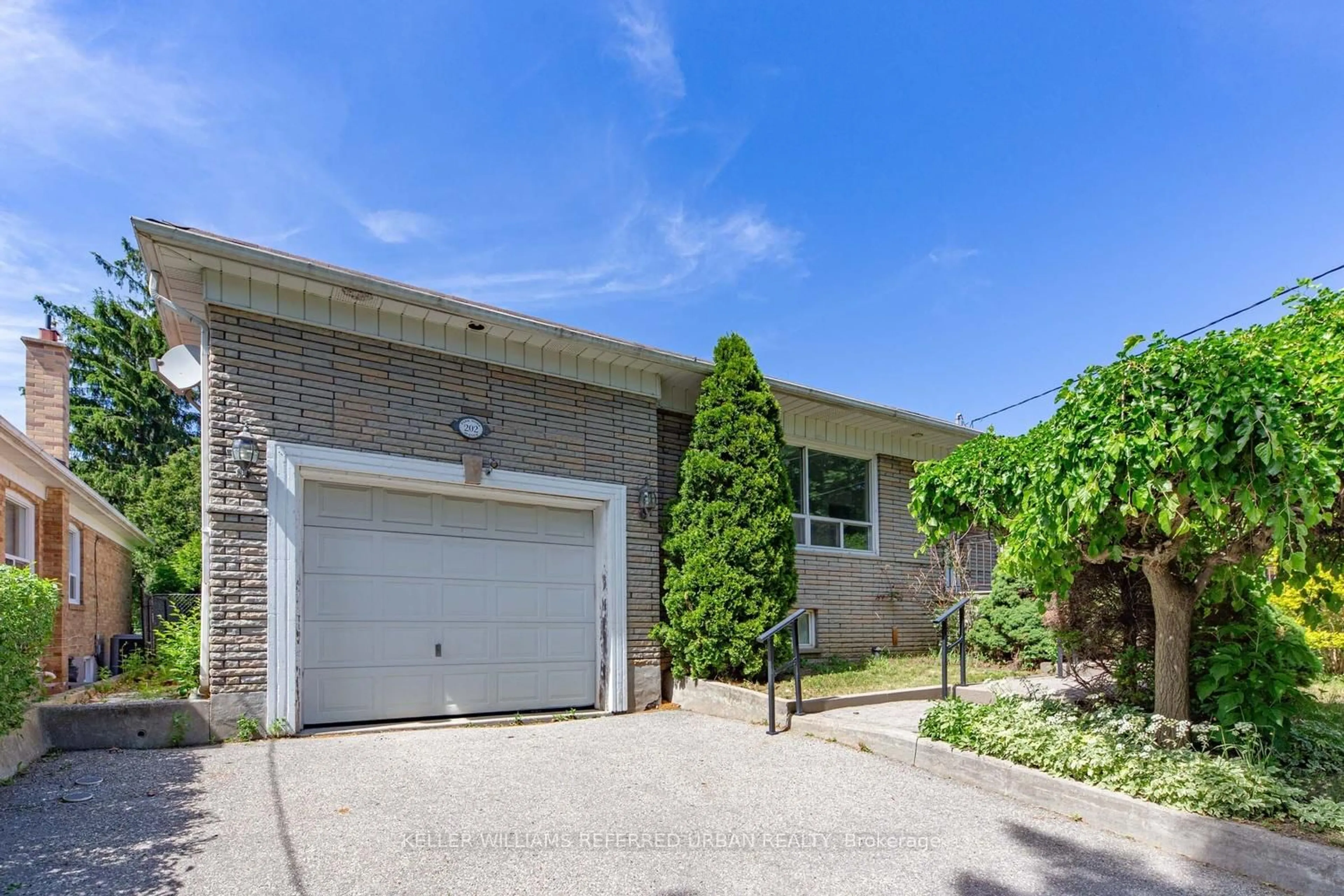 Home with brick exterior material, street for 202 Park Home Ave, Toronto Ontario M2R 1A2