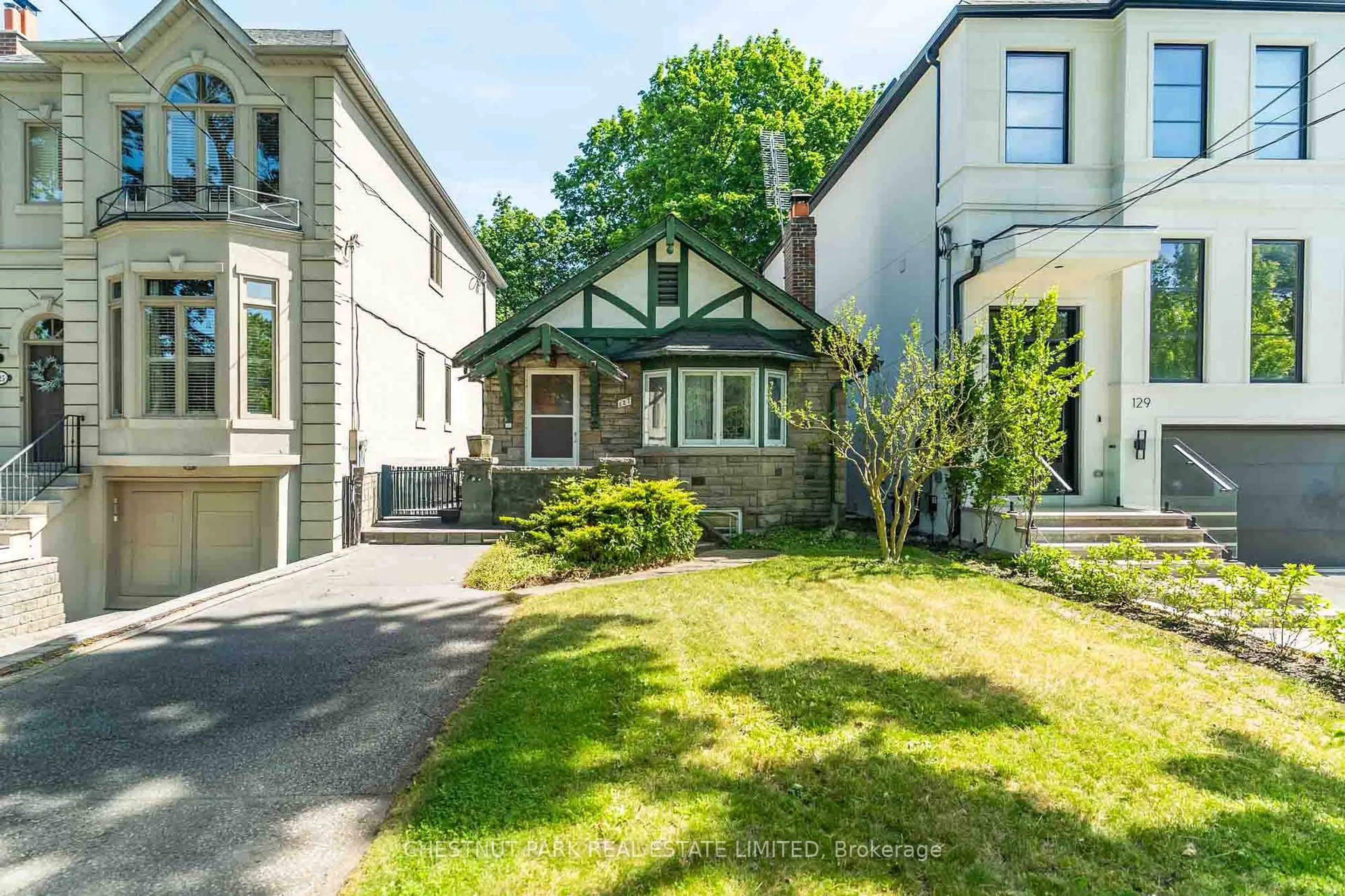 Unknown for 127 St Clements Ave, Toronto Ontario M4R 1H1