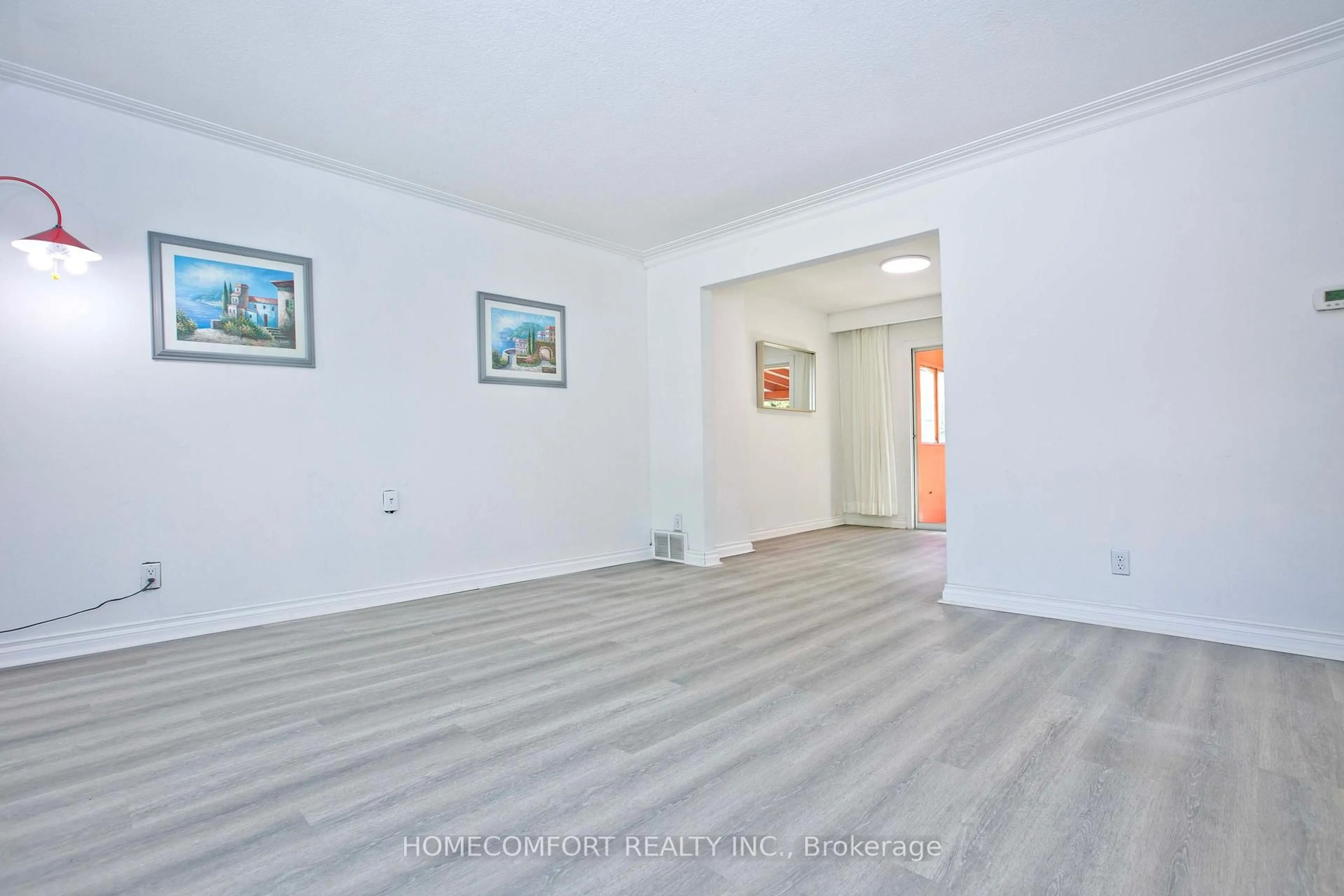 A pic of a room for 247 Parkview Ave, Toronto Ontario M2N 3Z2