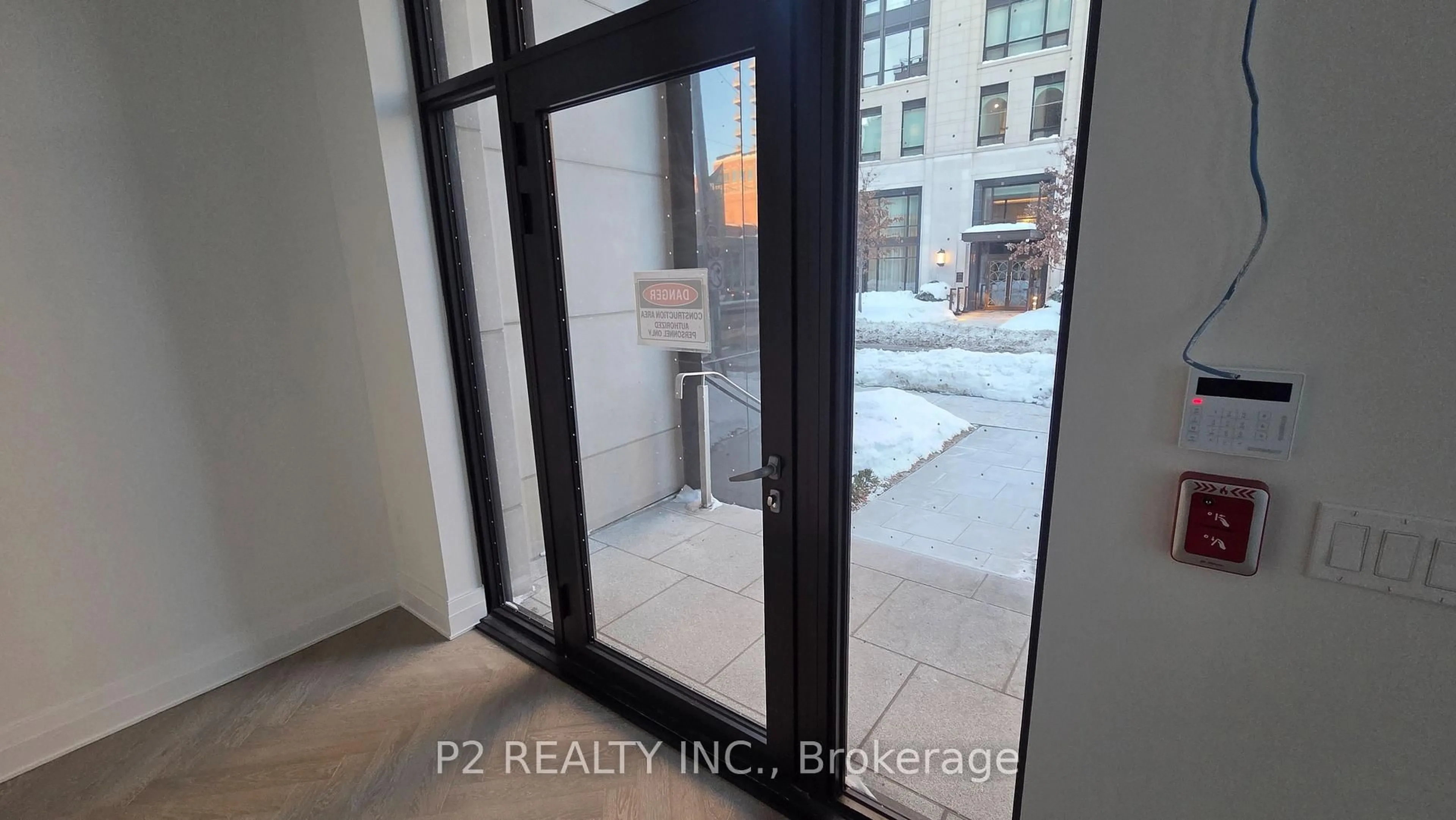 Indoor entryway for 2 Forest Hill Rd #102, Toronto Ontario M4V 2L3