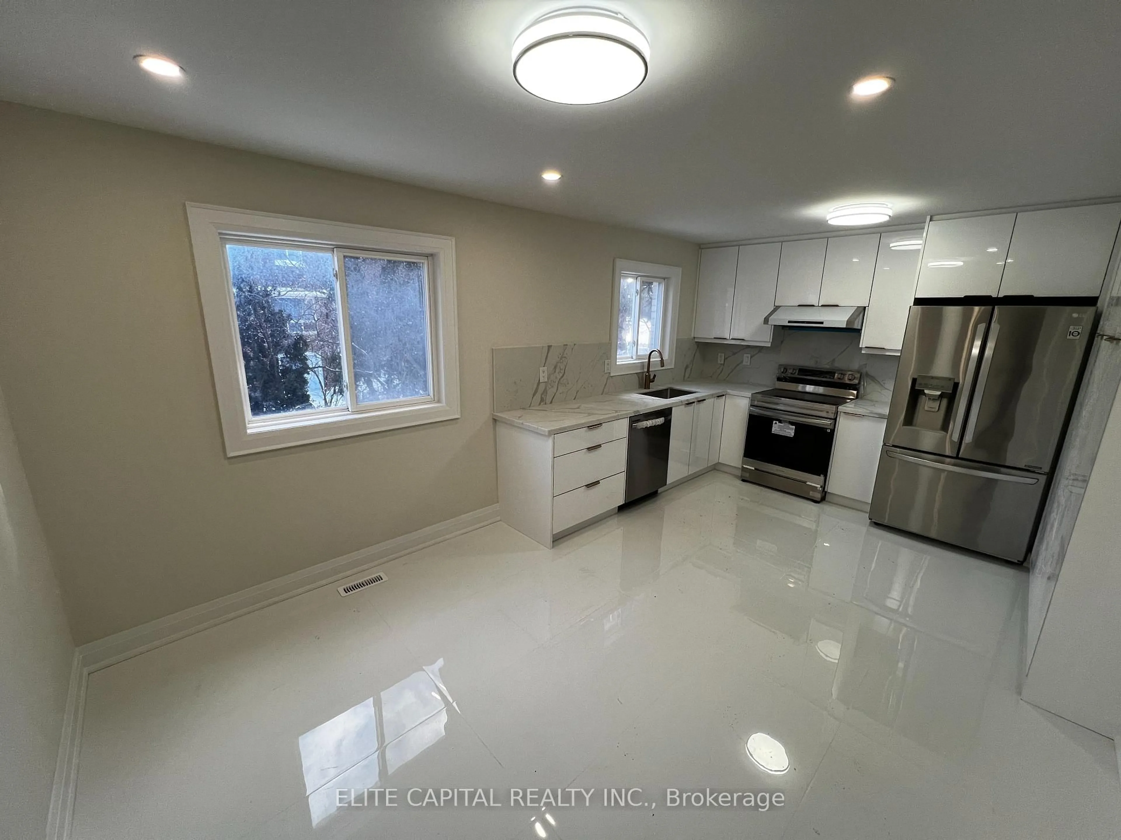 Open concept kitchen, ceramic/tile floor for 7 Ursa Star Way, Toronto Ontario M2J 1N9