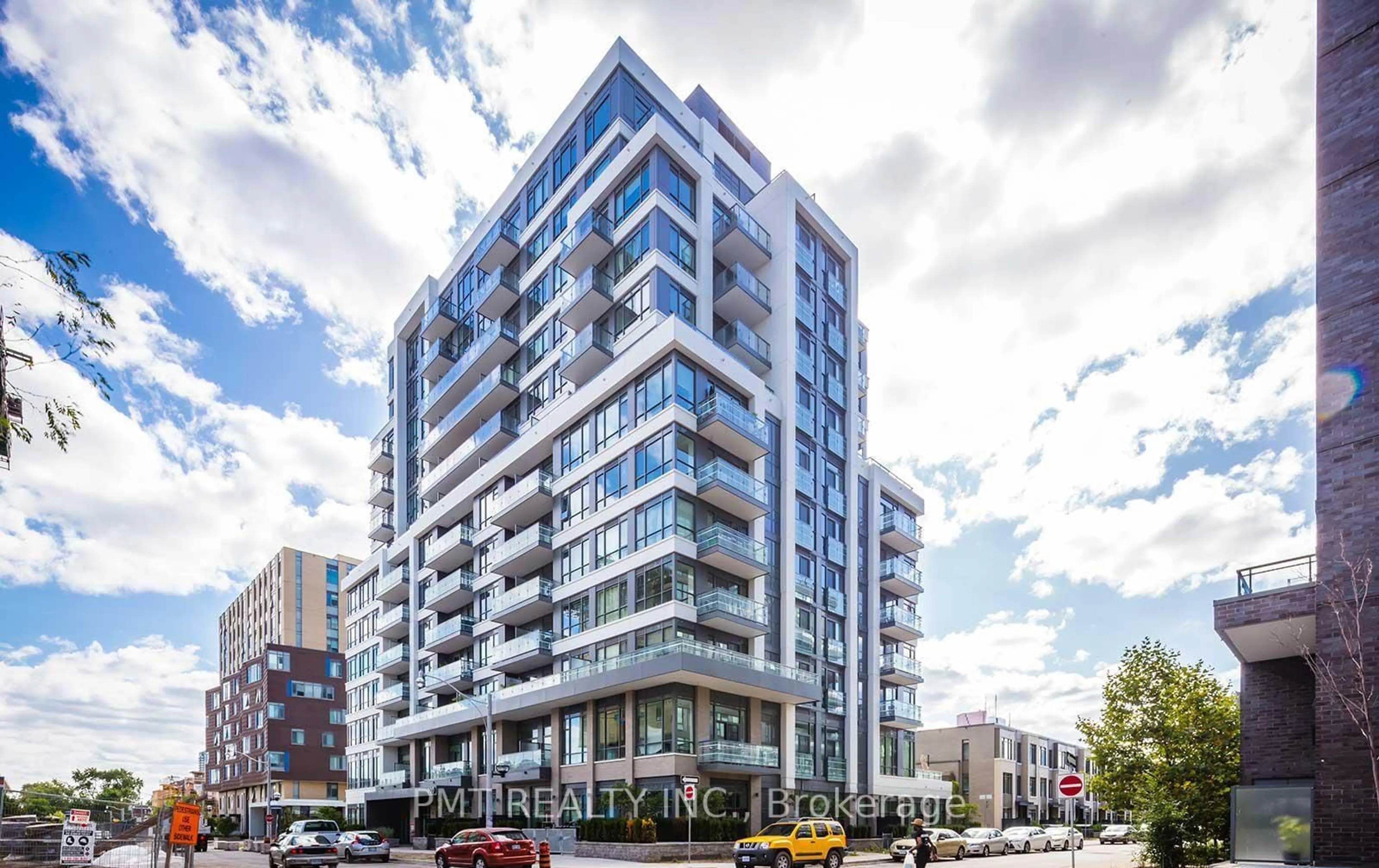 Patio, building for 200 Sackville St #314, Toronto Ontario M5A 0C4