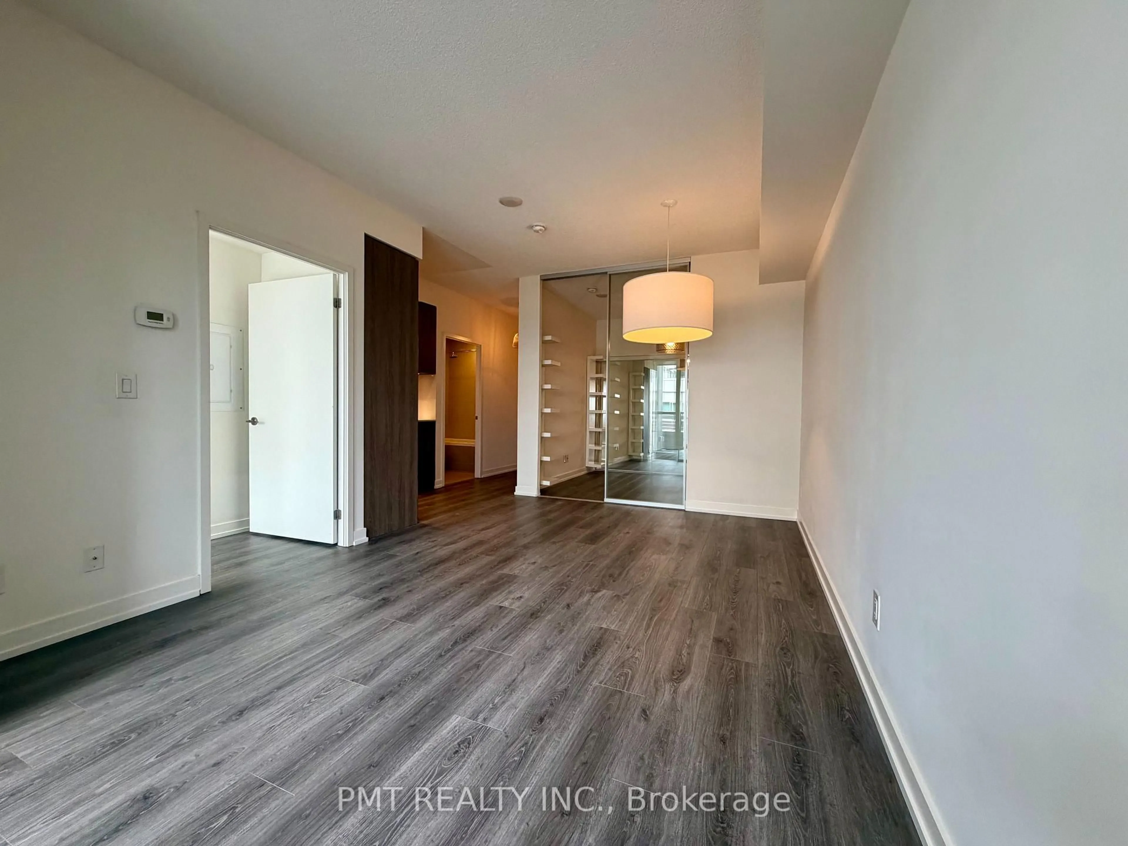 Unknown for 200 Sackville St #314, Toronto Ontario M5A 0C4