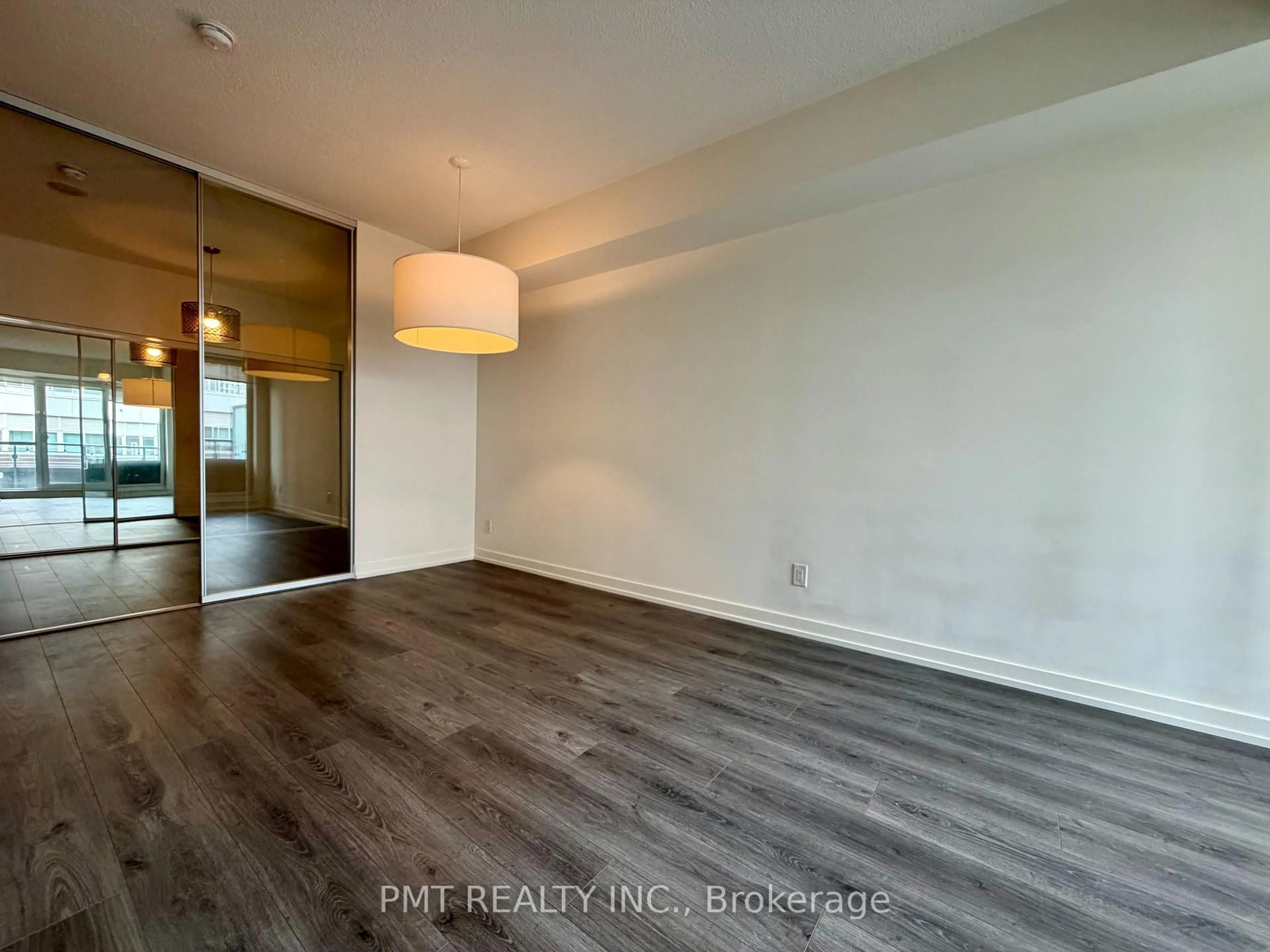 A pic of a room for 200 Sackville St #314, Toronto Ontario M5A 0C4