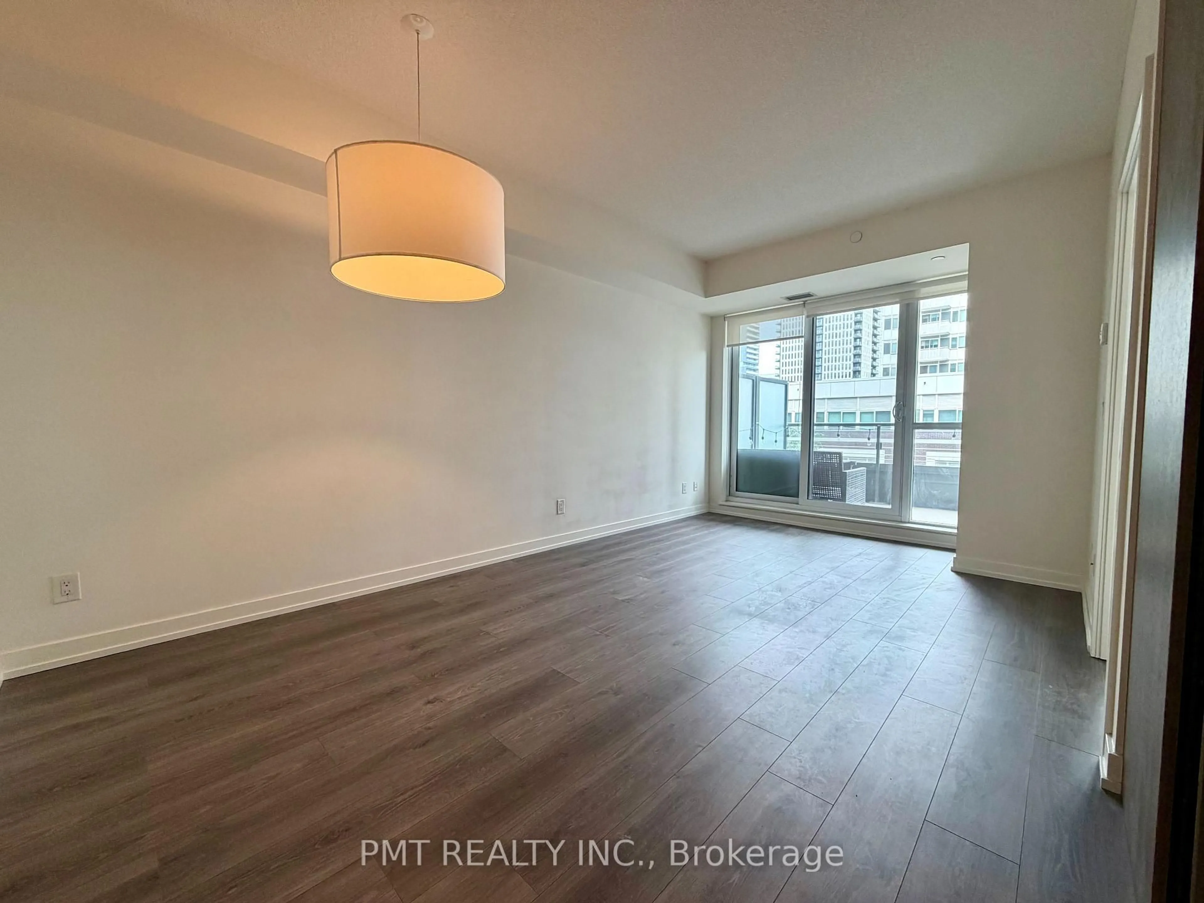 A pic of a room for 200 Sackville St #314, Toronto Ontario M5A 0C4