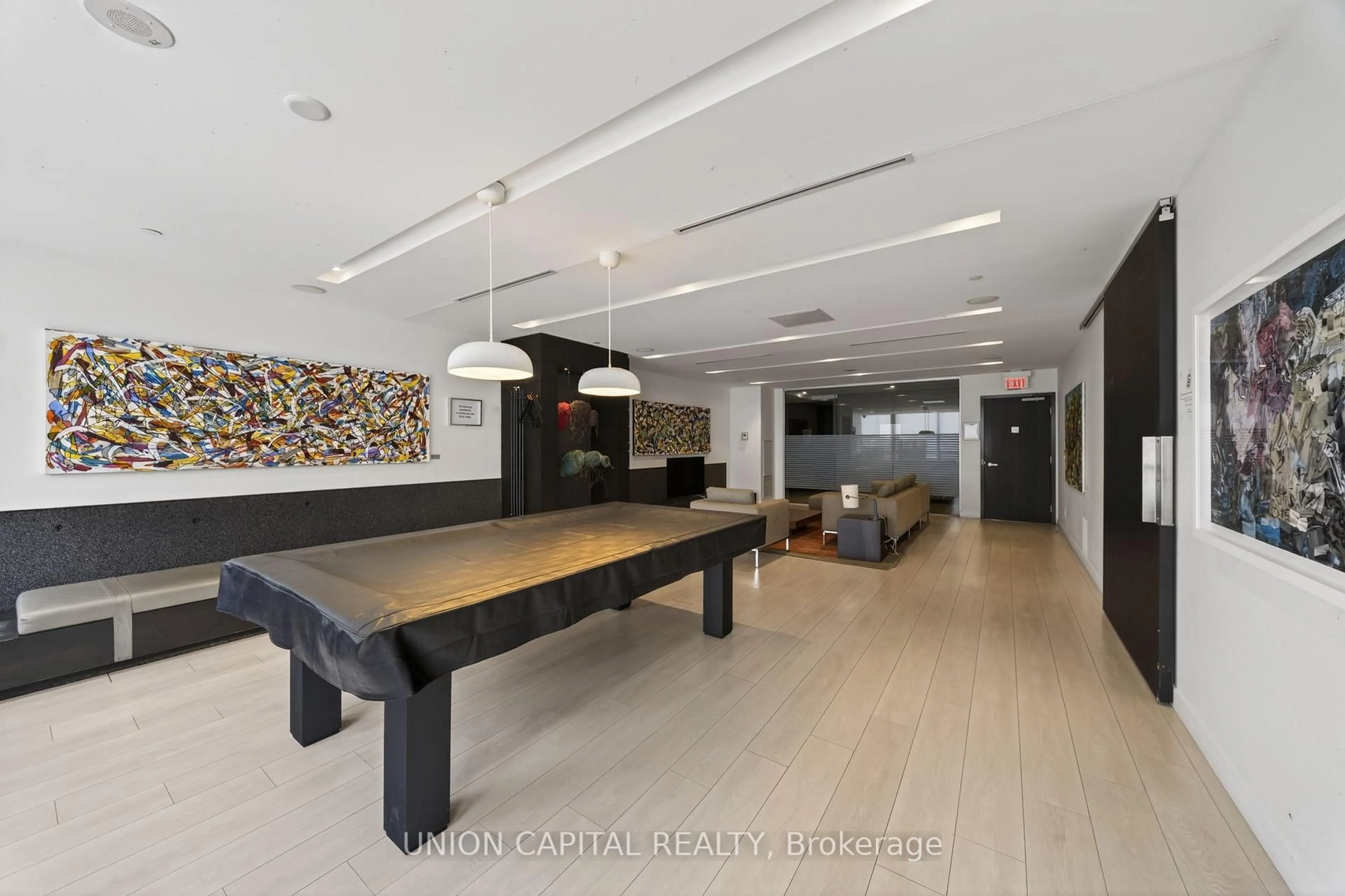 Unknown for 170 Sumach St #417, Toronto Ontario M5A 0C3