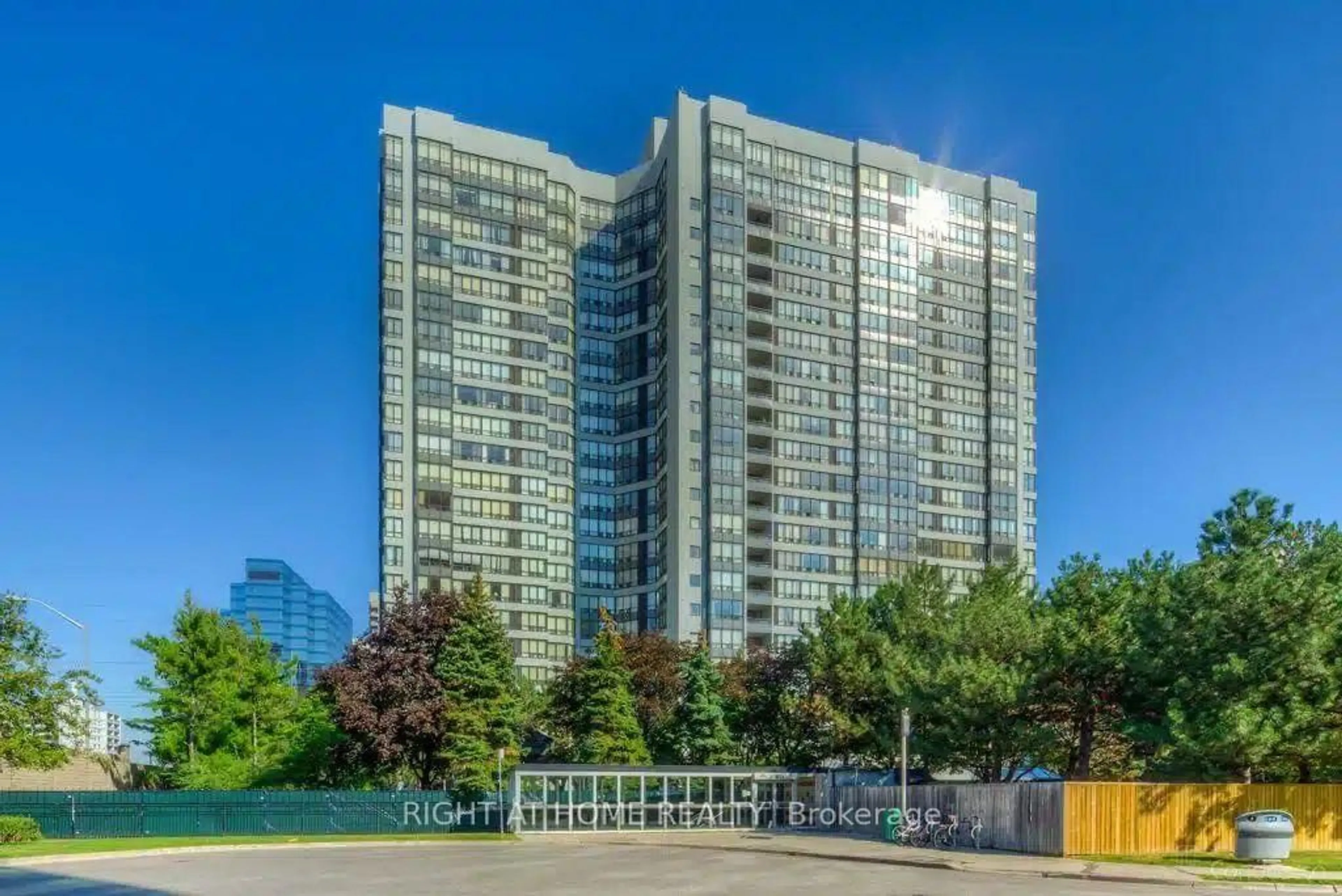 Unknown for 7 Bishop Ave #905, Toronto Ontario M2M 4J4