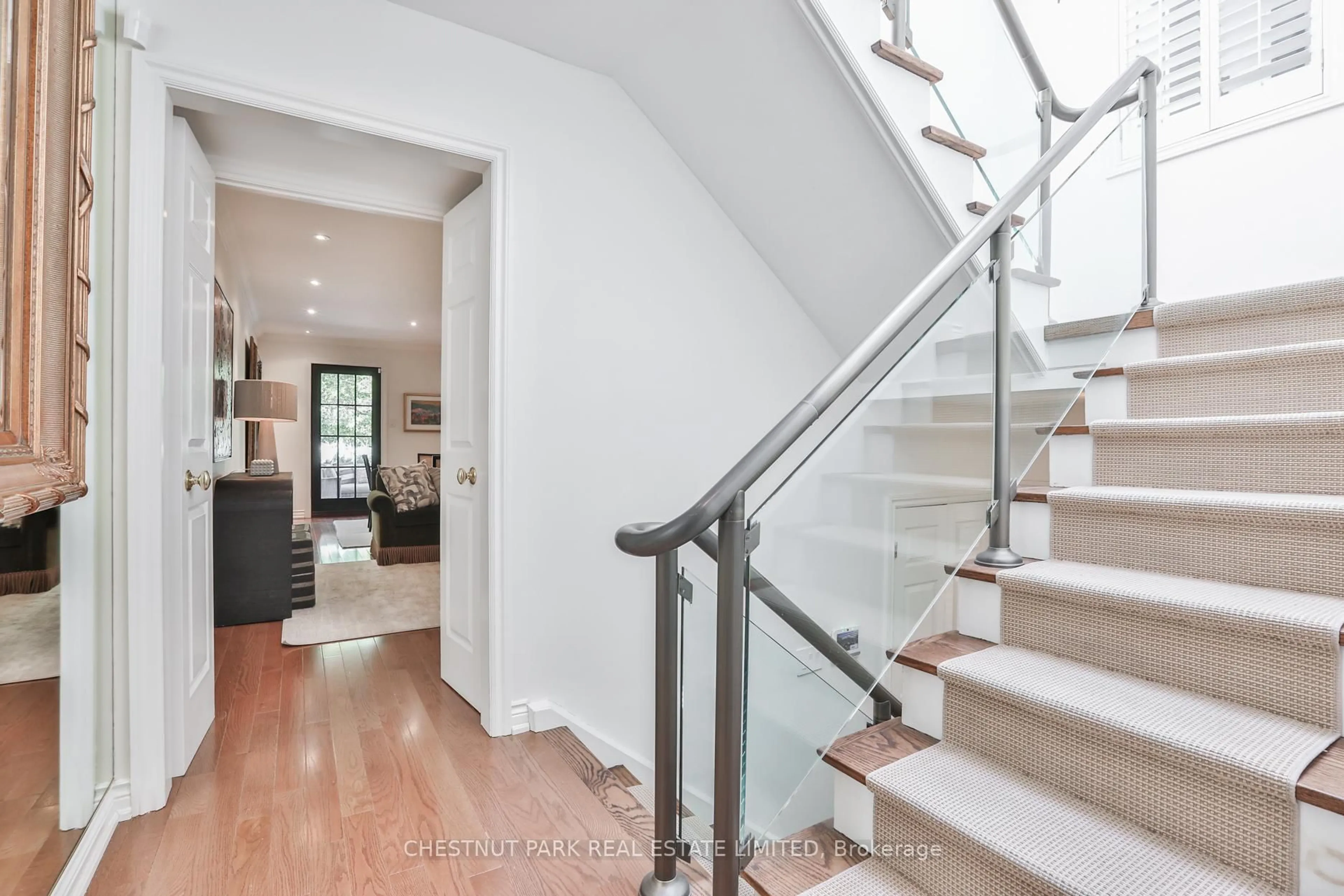 Stairs for 86 Glen Rd, Toronto Ontario M4W 2V6