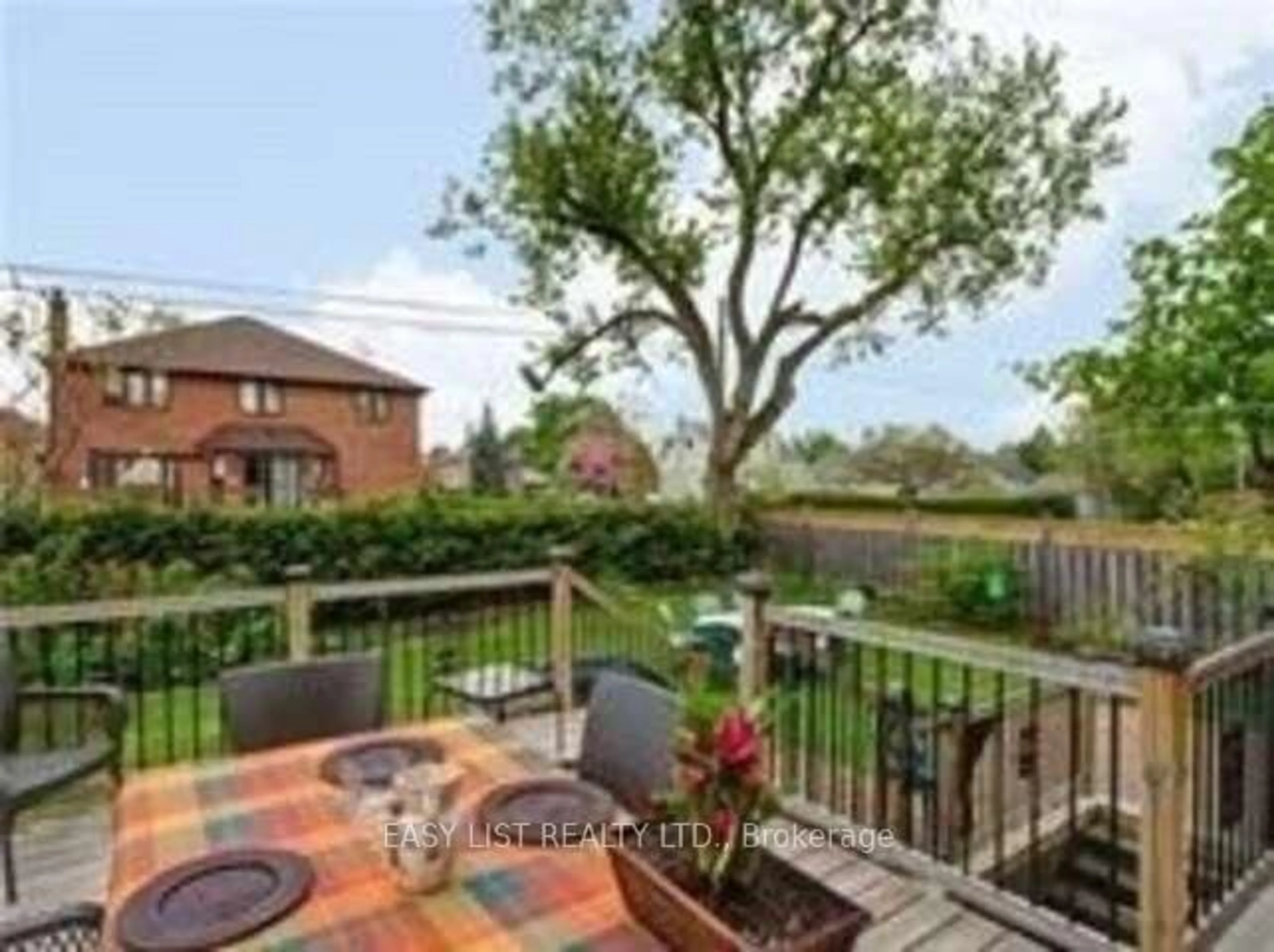 A pic from outside/outdoor area/front of a property/back of a property/a pic from drone, unknown for 89 Patricia Ave, Toronto Ontario M2M 1J1