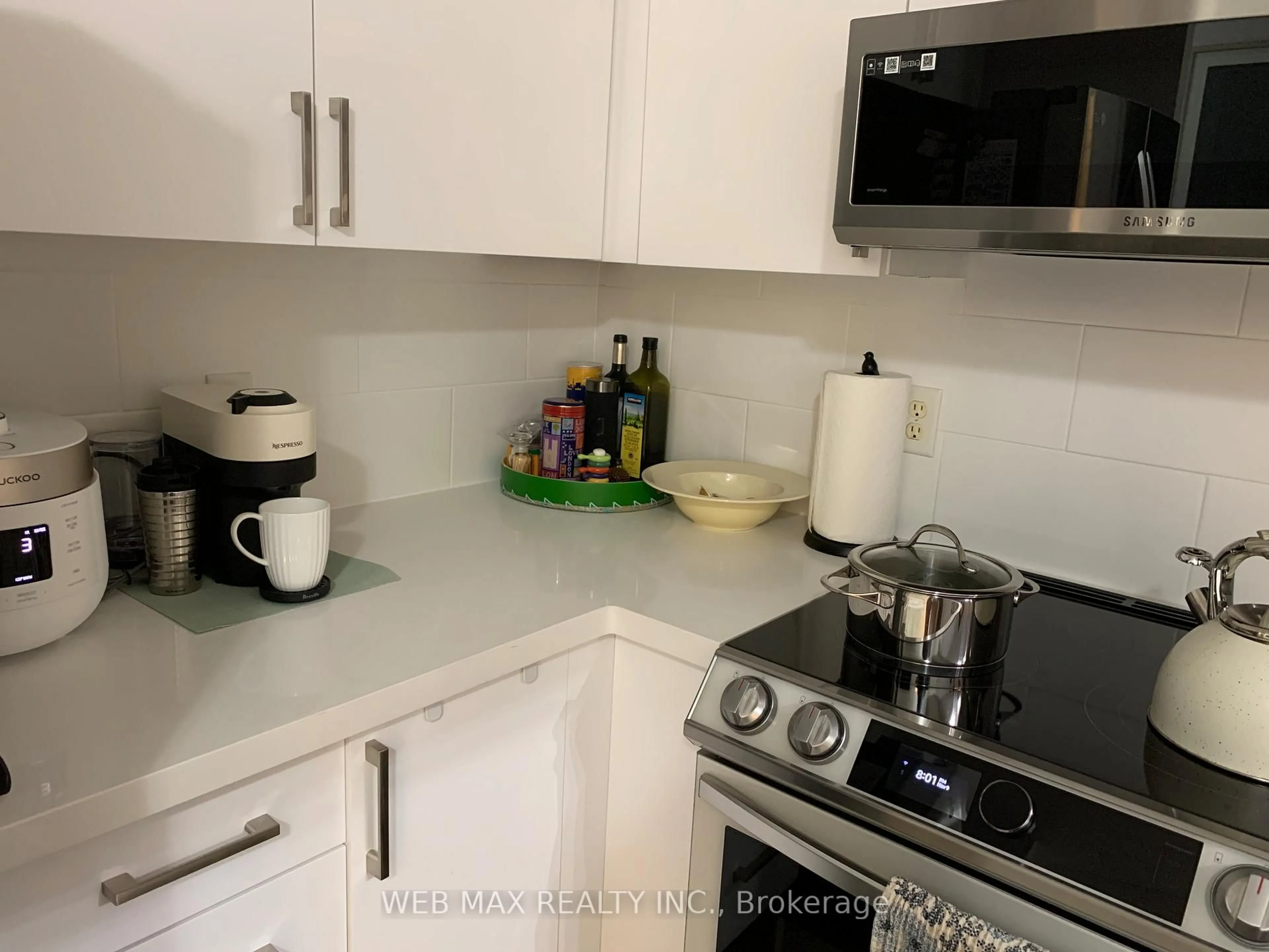 Standard kitchen, unknown for 22 Olive Ave #305, Toronto Ontario M2N 7G6