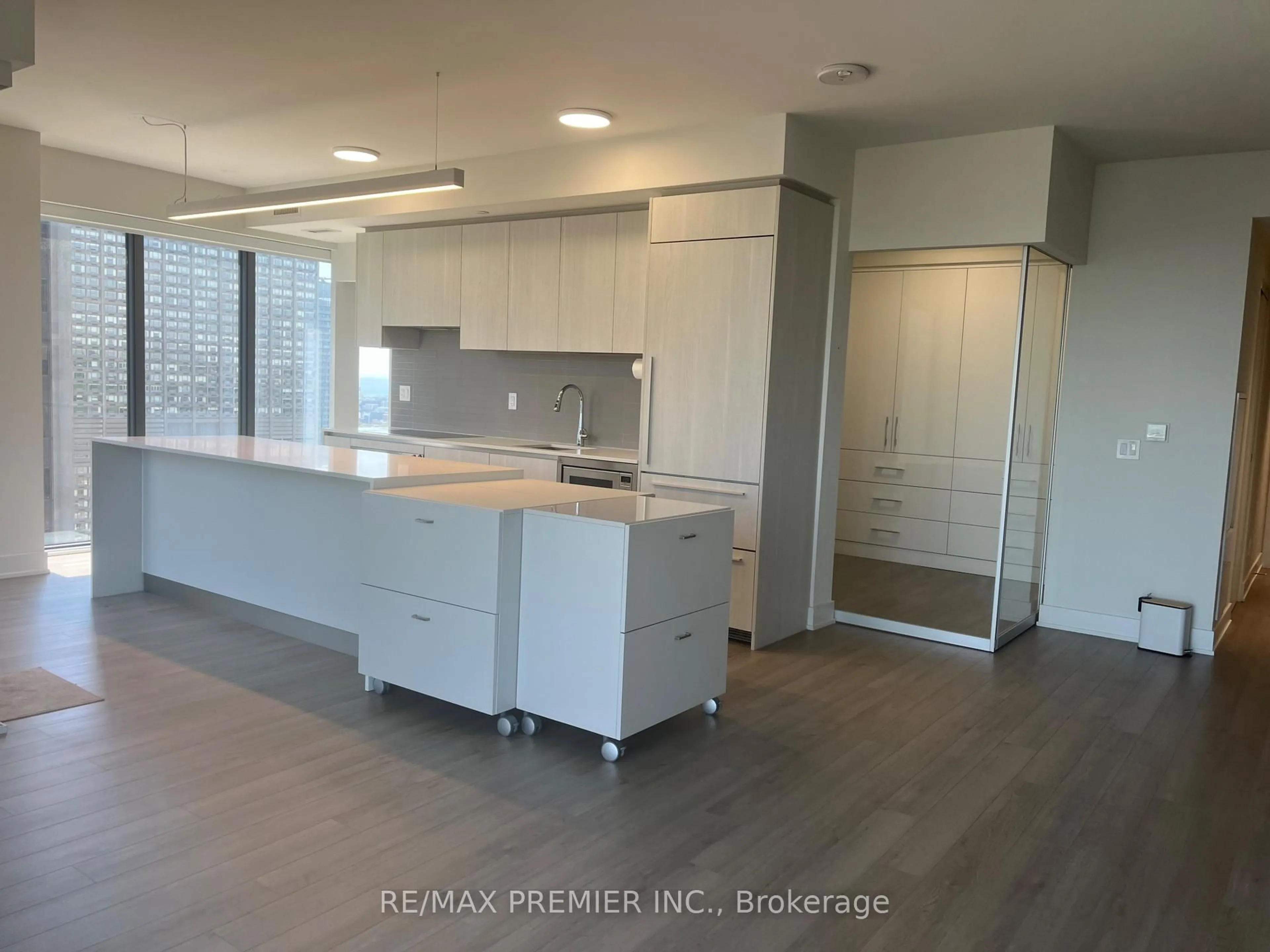 Open concept kitchen, unknown for 8 Cumberland St #3506, Toronto Ontario M4W 1J5