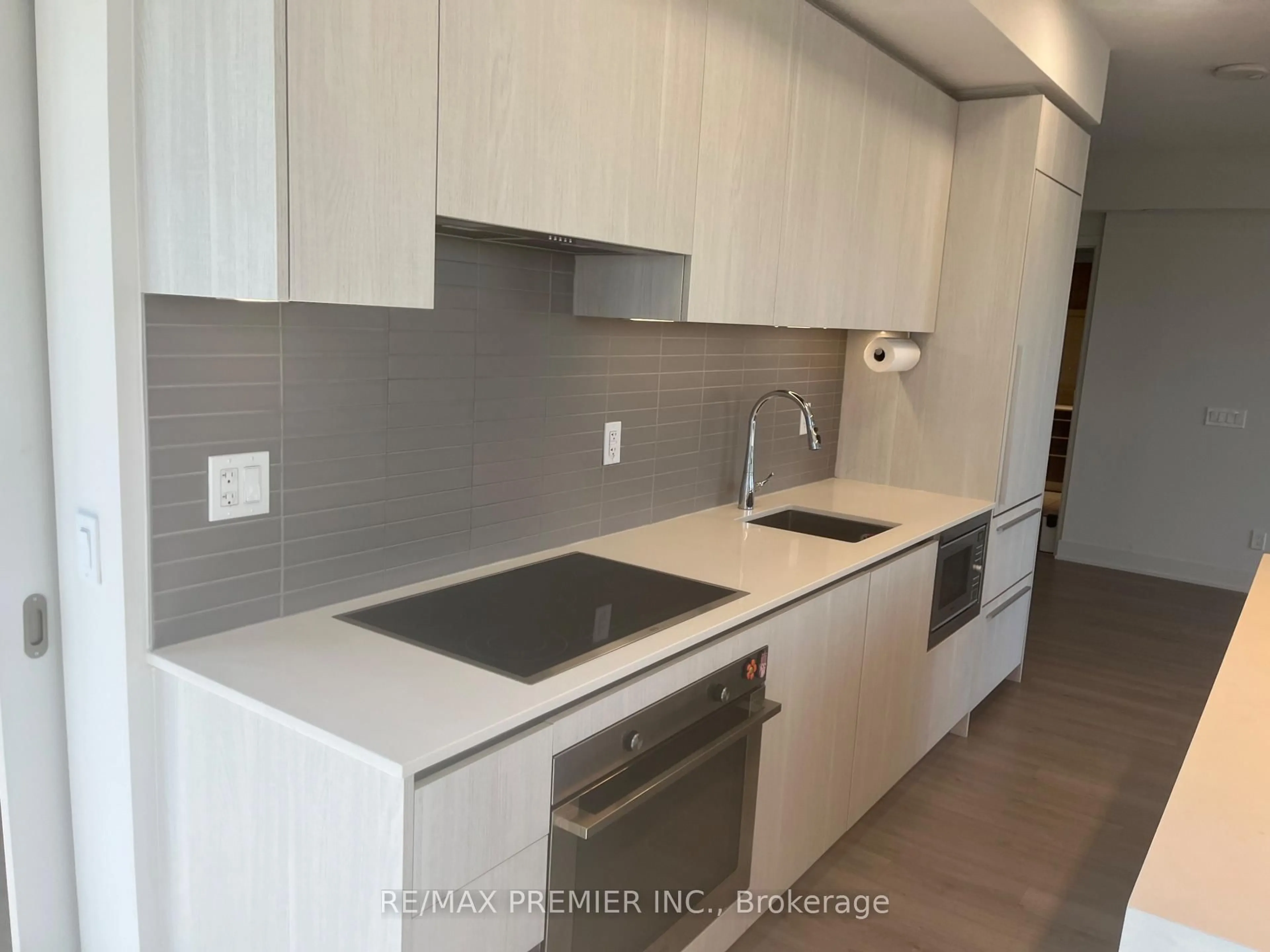 Standard kitchen, unknown for 8 Cumberland St #3506, Toronto Ontario M4W 1J5